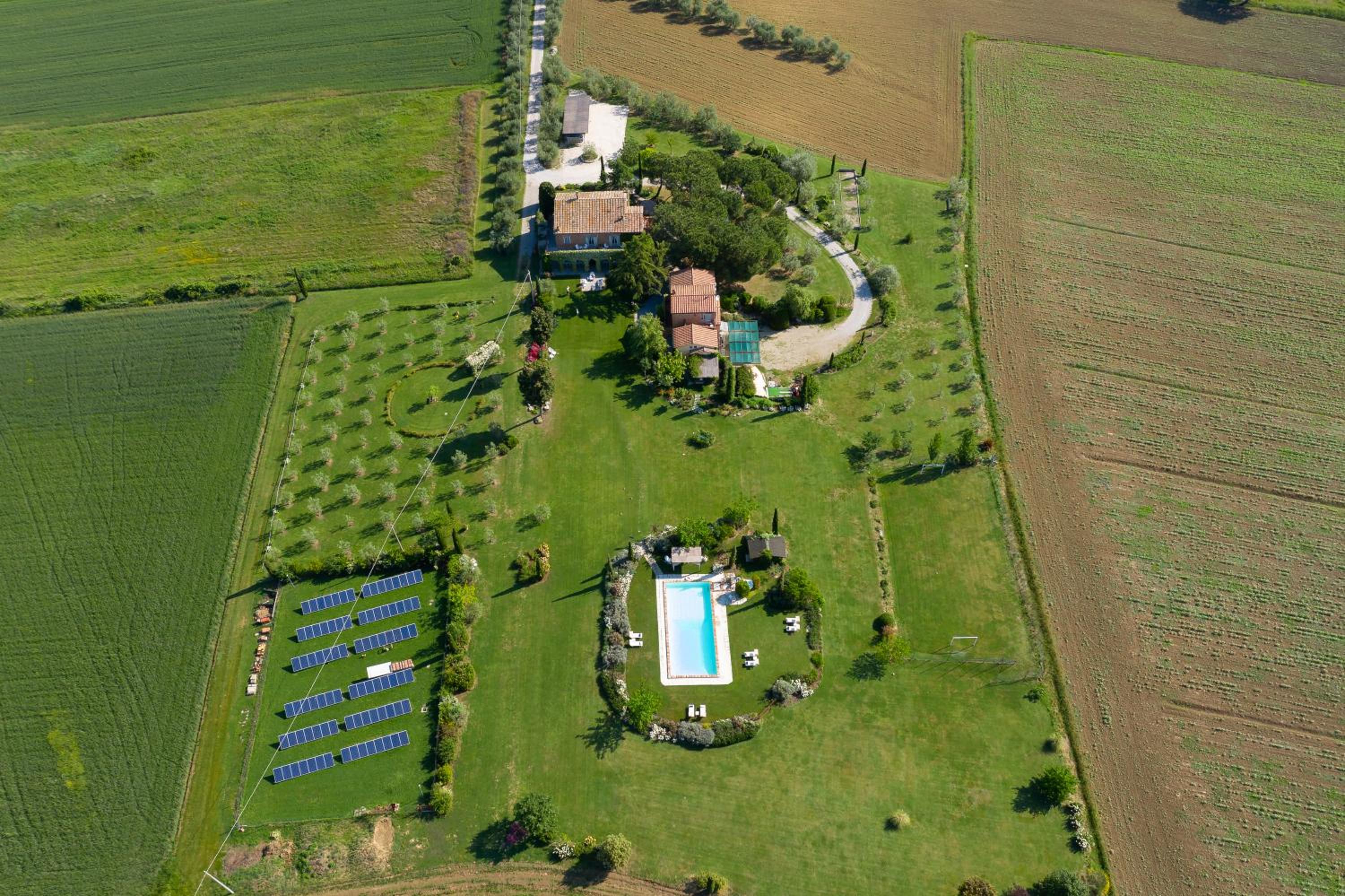 Villa with Private Pool photo 3