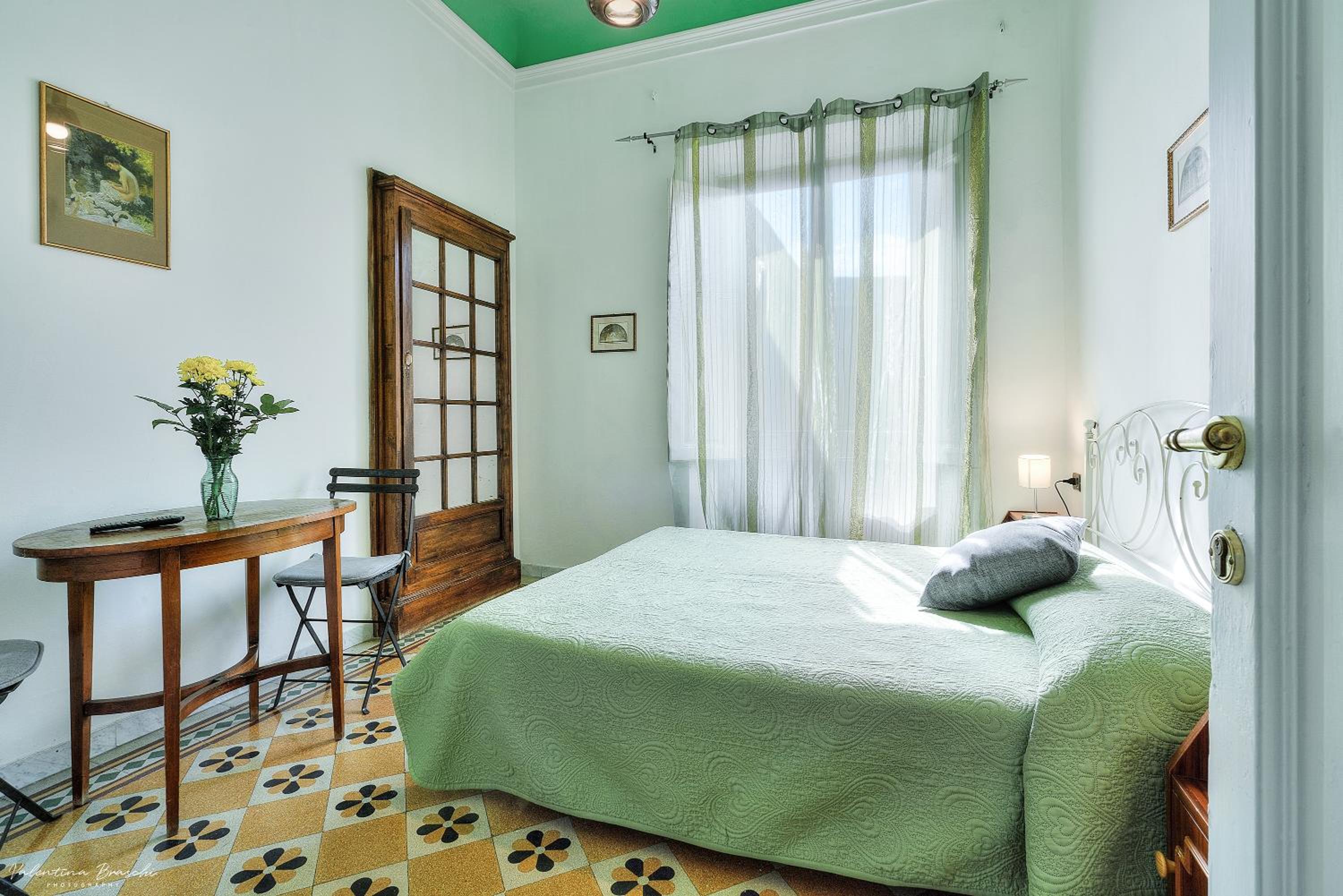 Single Room with Private Exernal Bathroom photo 1