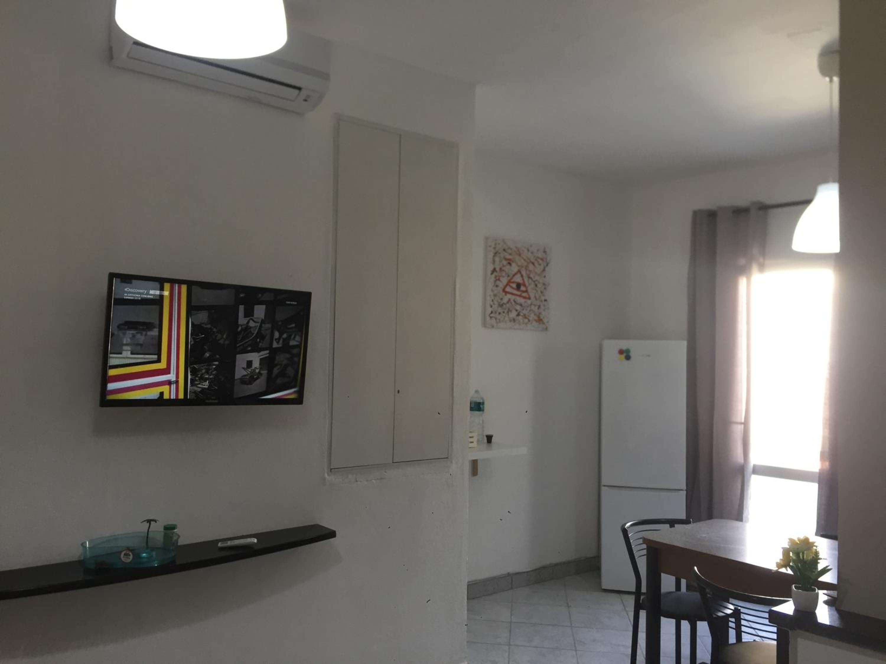 One-Bedroom House photo 1