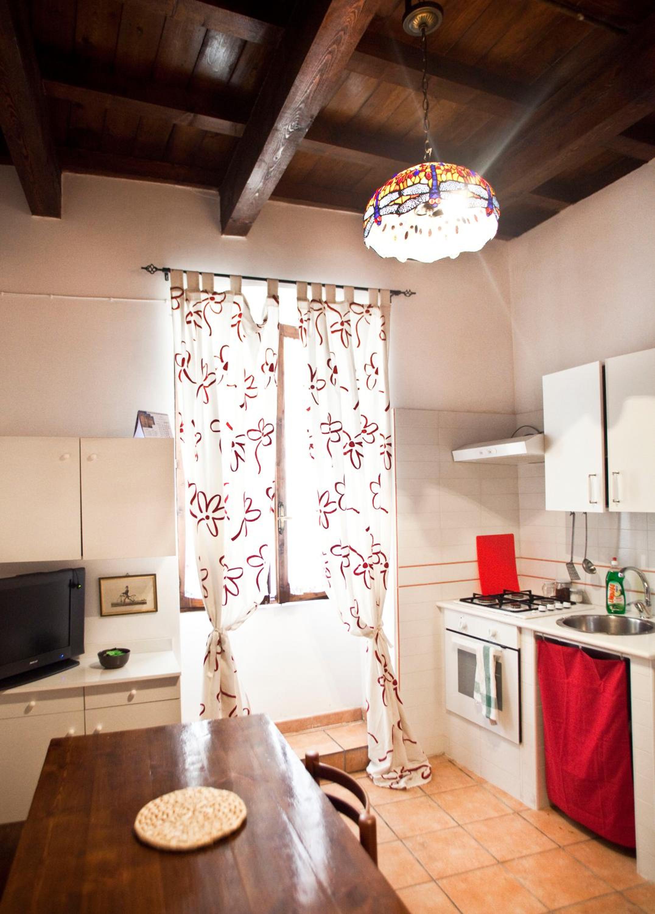 One-Bedroom Apartment - Photo 7