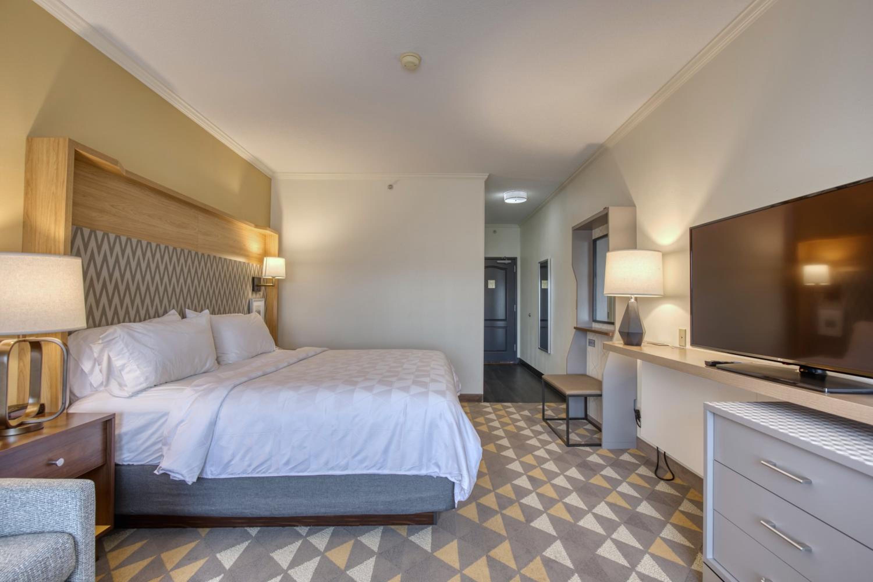 Standard King Room - Top Floor - Photo 2