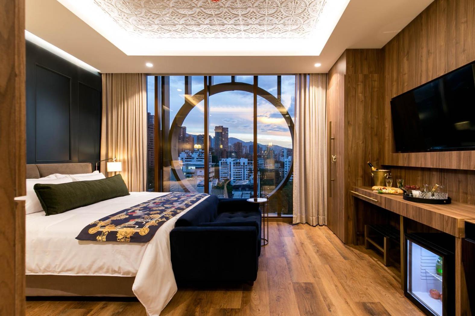 Premium Suite with Spa Bath - High Floor