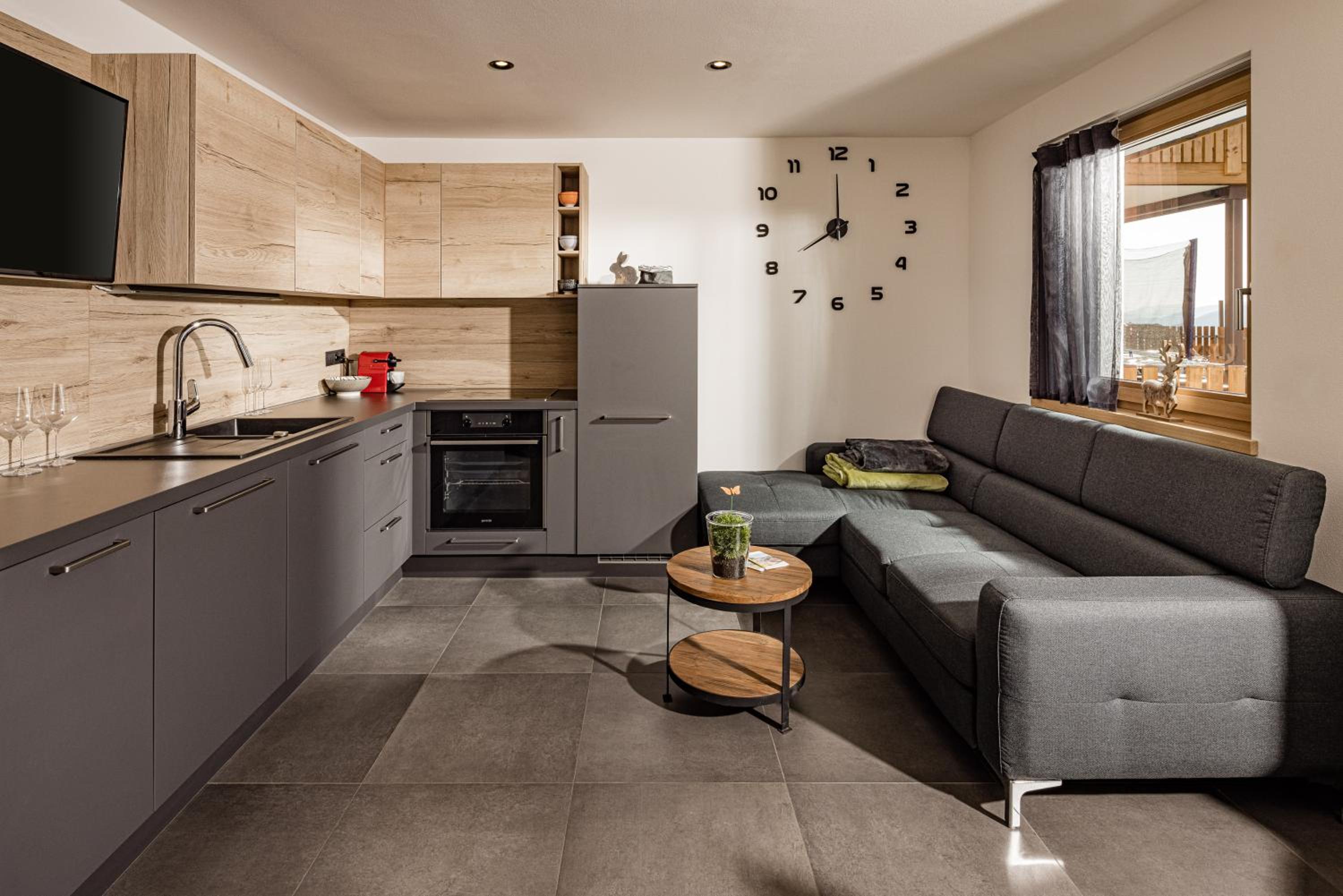 Apartment - Ground Floor photo 2