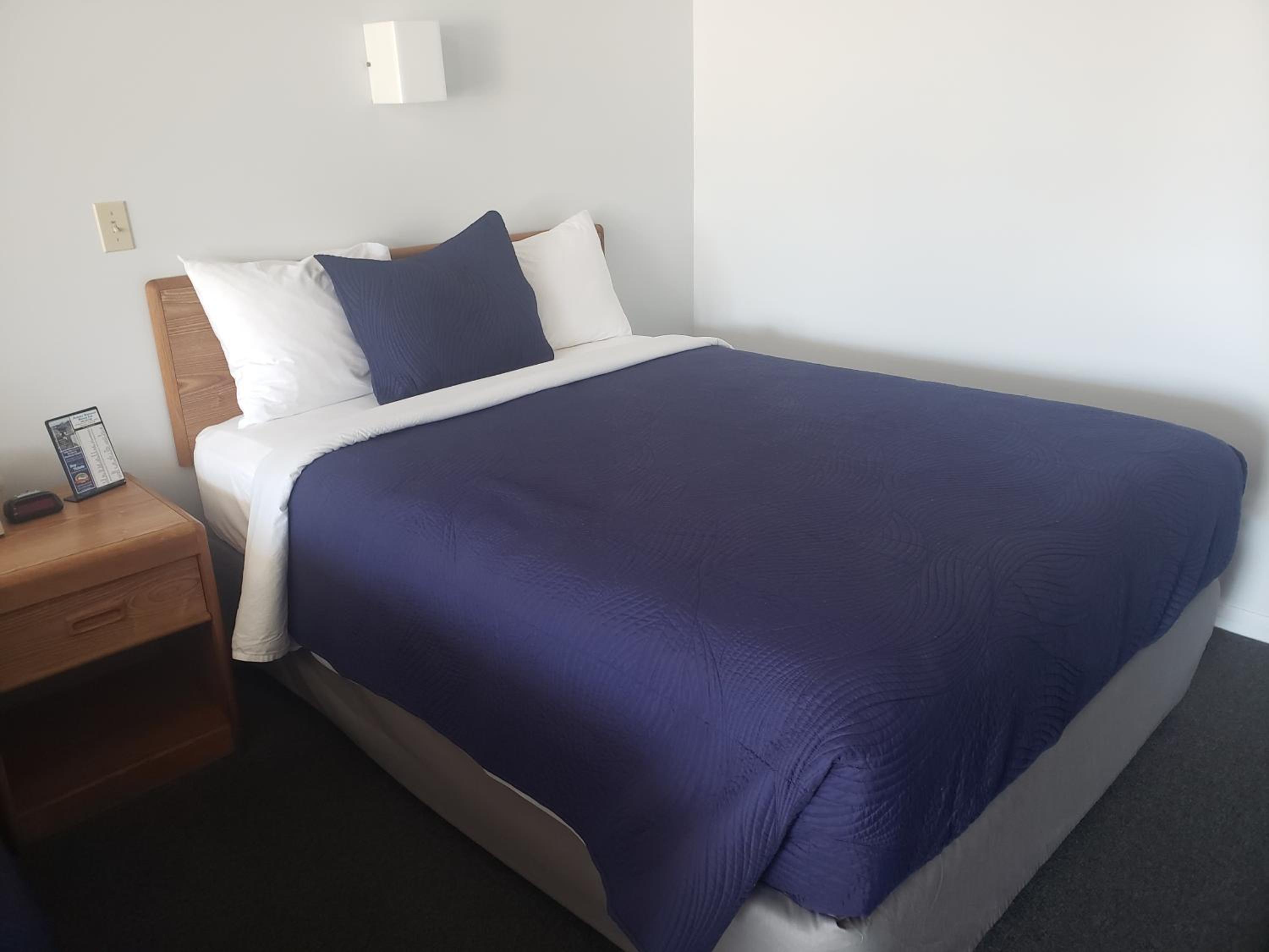 Deluxe Queen Room photo 2