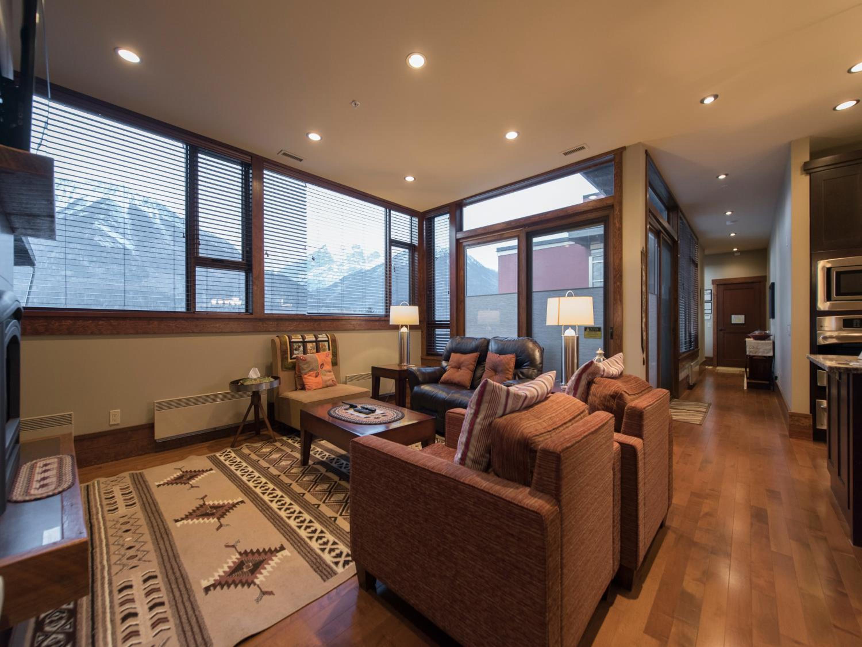 Two-Bedroom Deluxe Apartment with Balcony photo 3