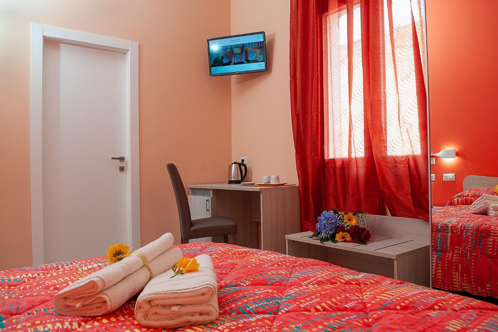 Double Room with Private Bathroom photo 1