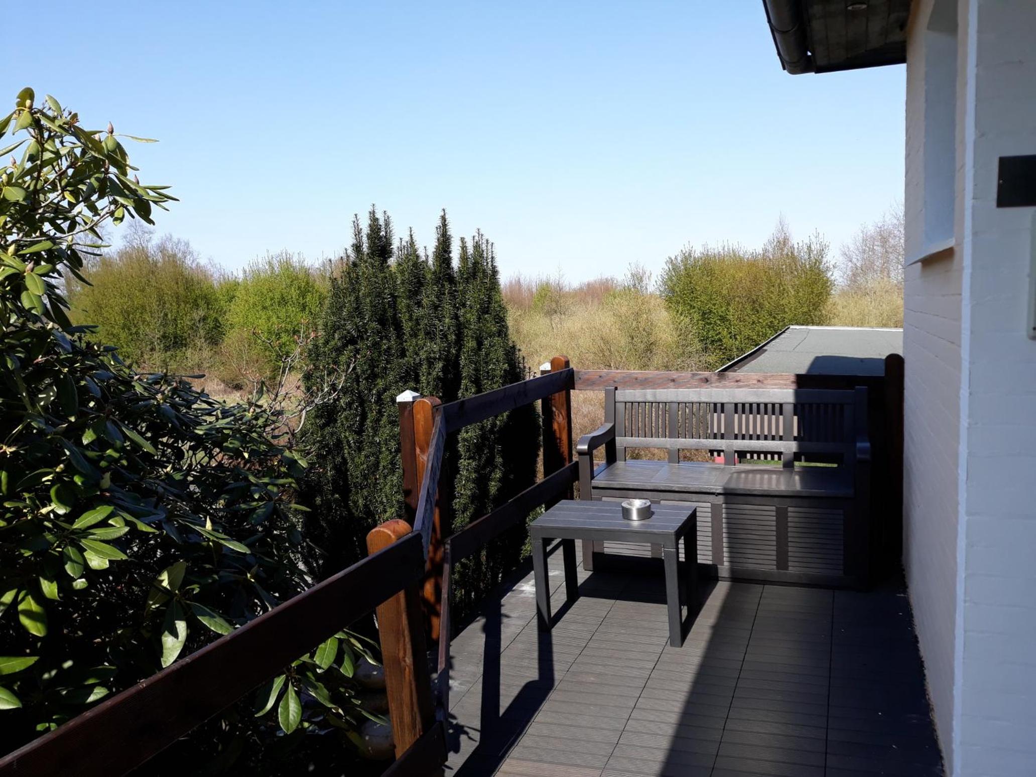 Apartment With Garden View photo 3