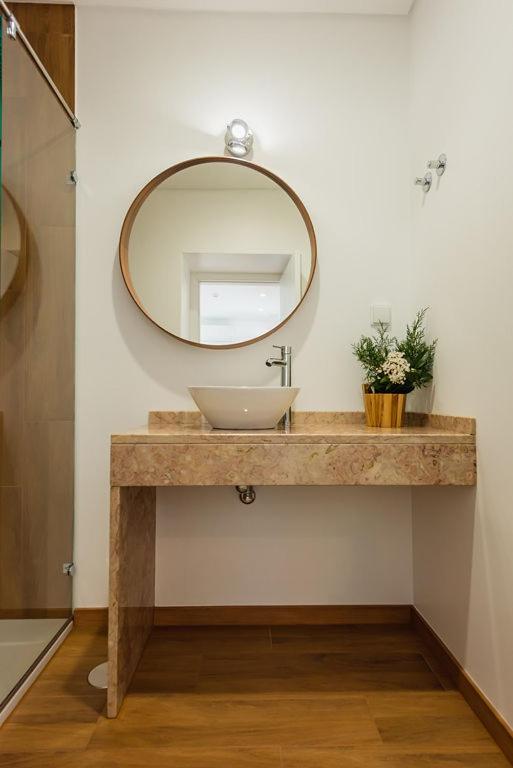 Double Room with Private Bathroom - Photo 7