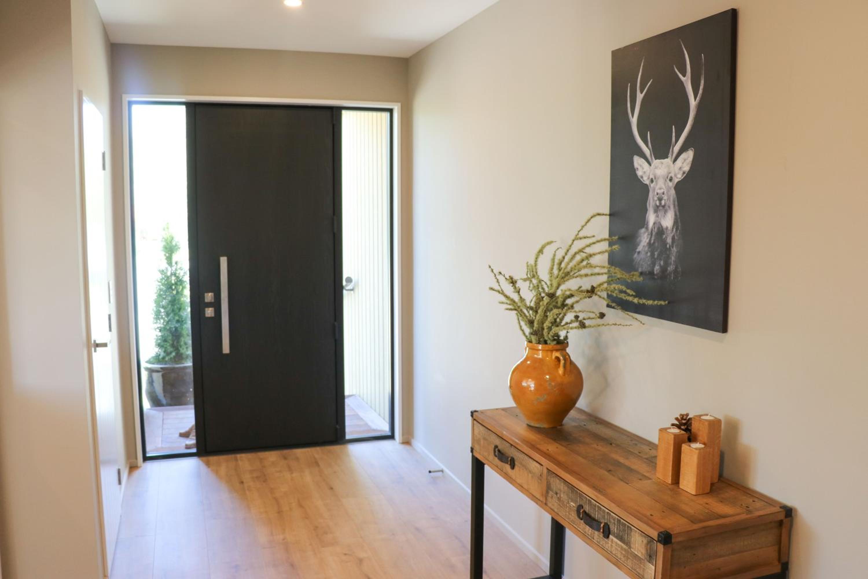 Three-Bedroom Townhouse - Photo 7