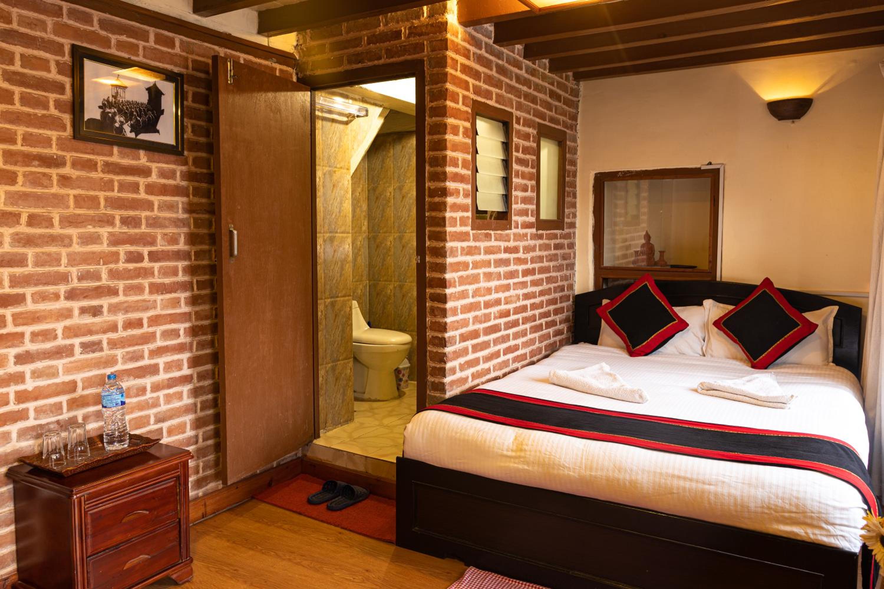 Deluxe Double Room photo 3