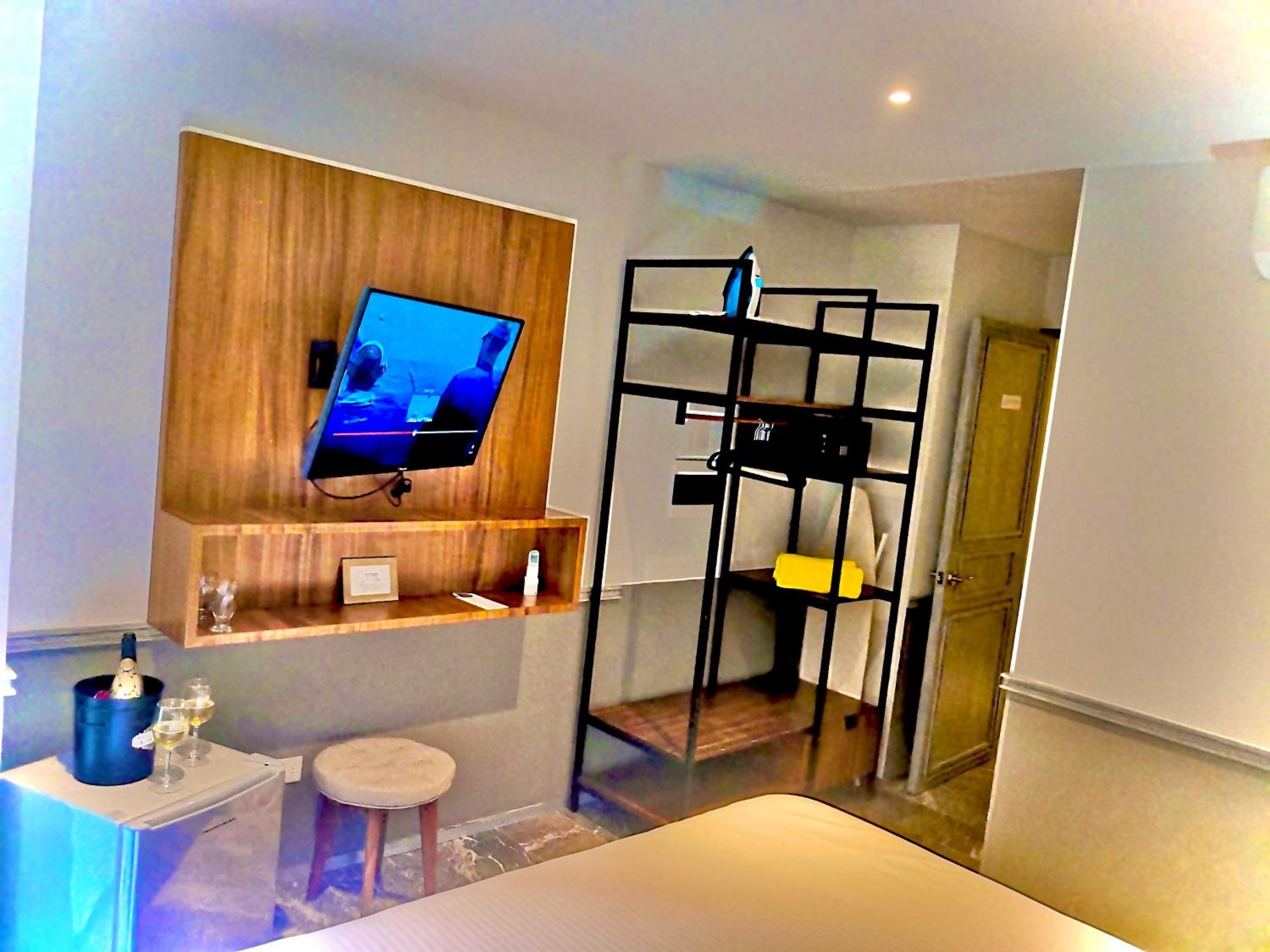 Deluxe Apartment - Photo 7