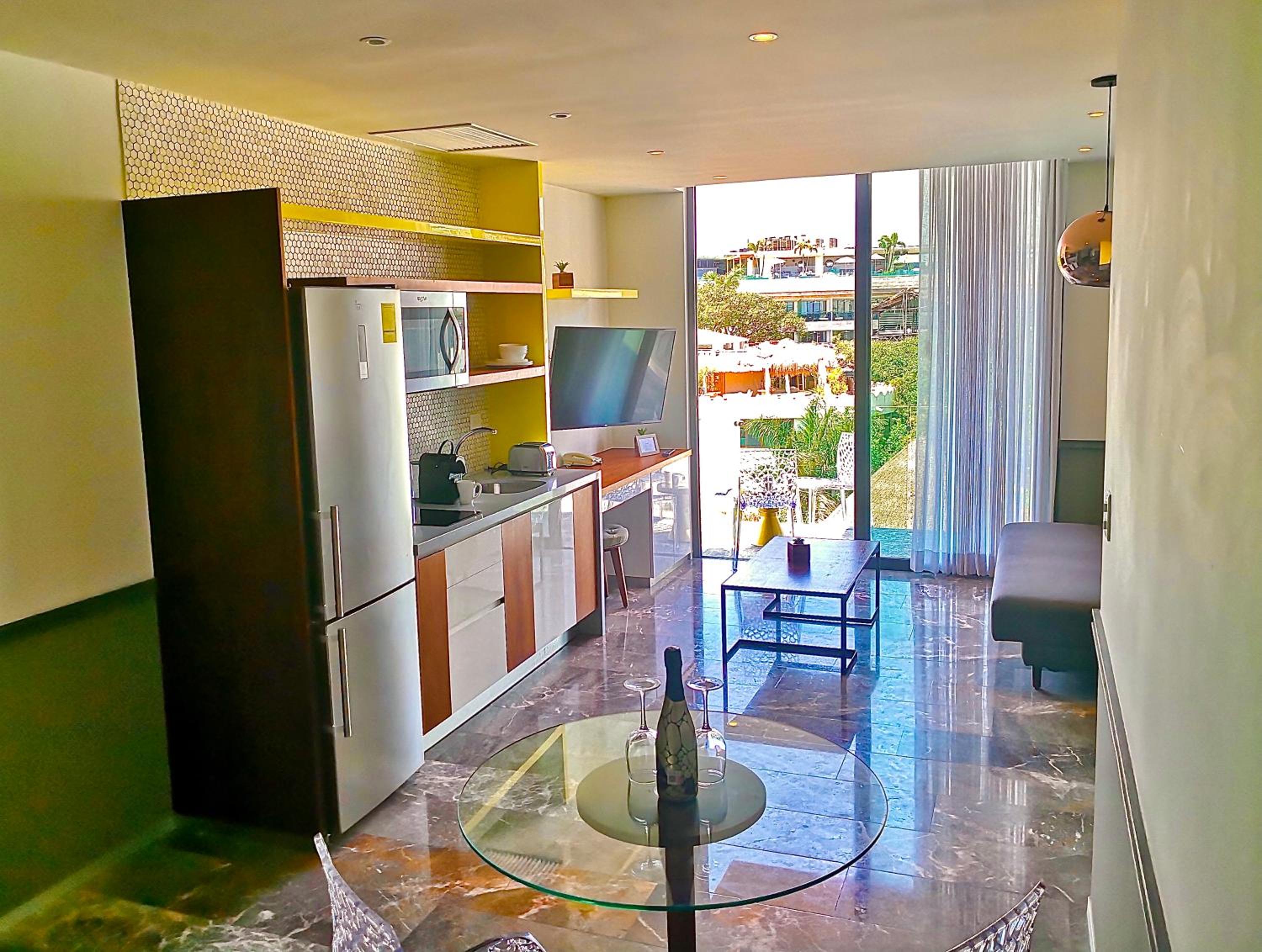 Two-Bedroom Suite - Photo 6