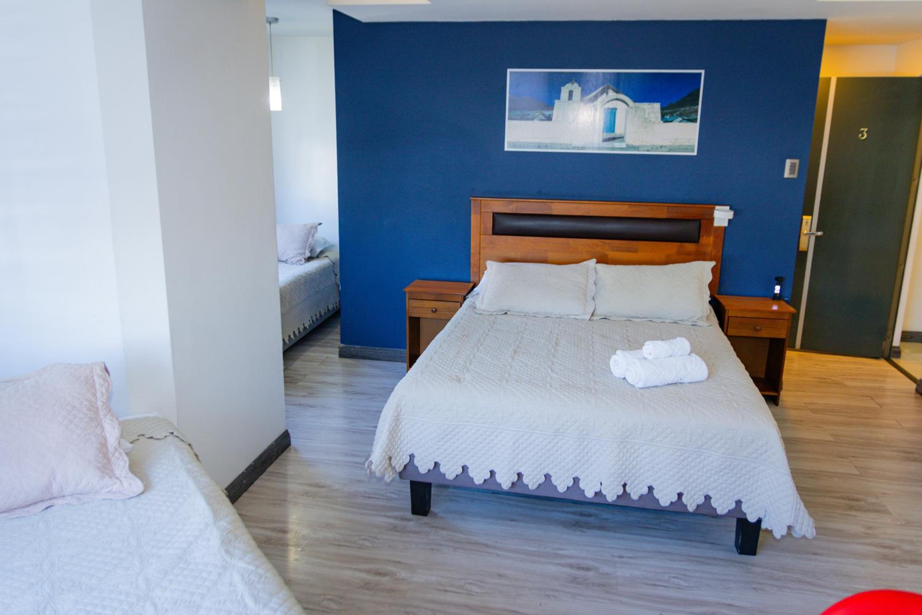 Superior Triple Room photo 3