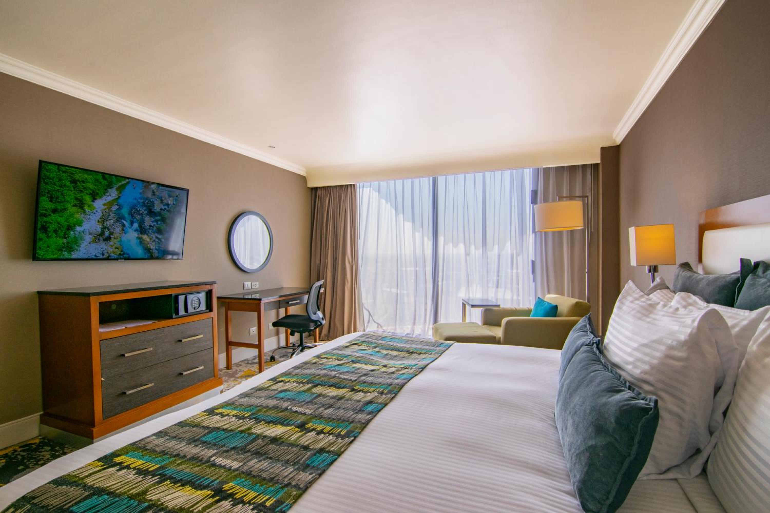 Deluxe Single Room with Balcony (newly renovated) photo 3