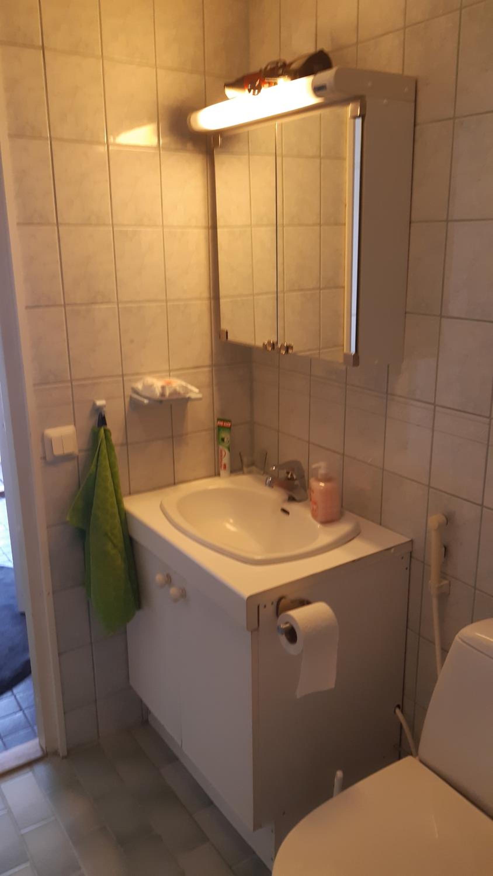 One-Bedroom Apartment - Photo 16