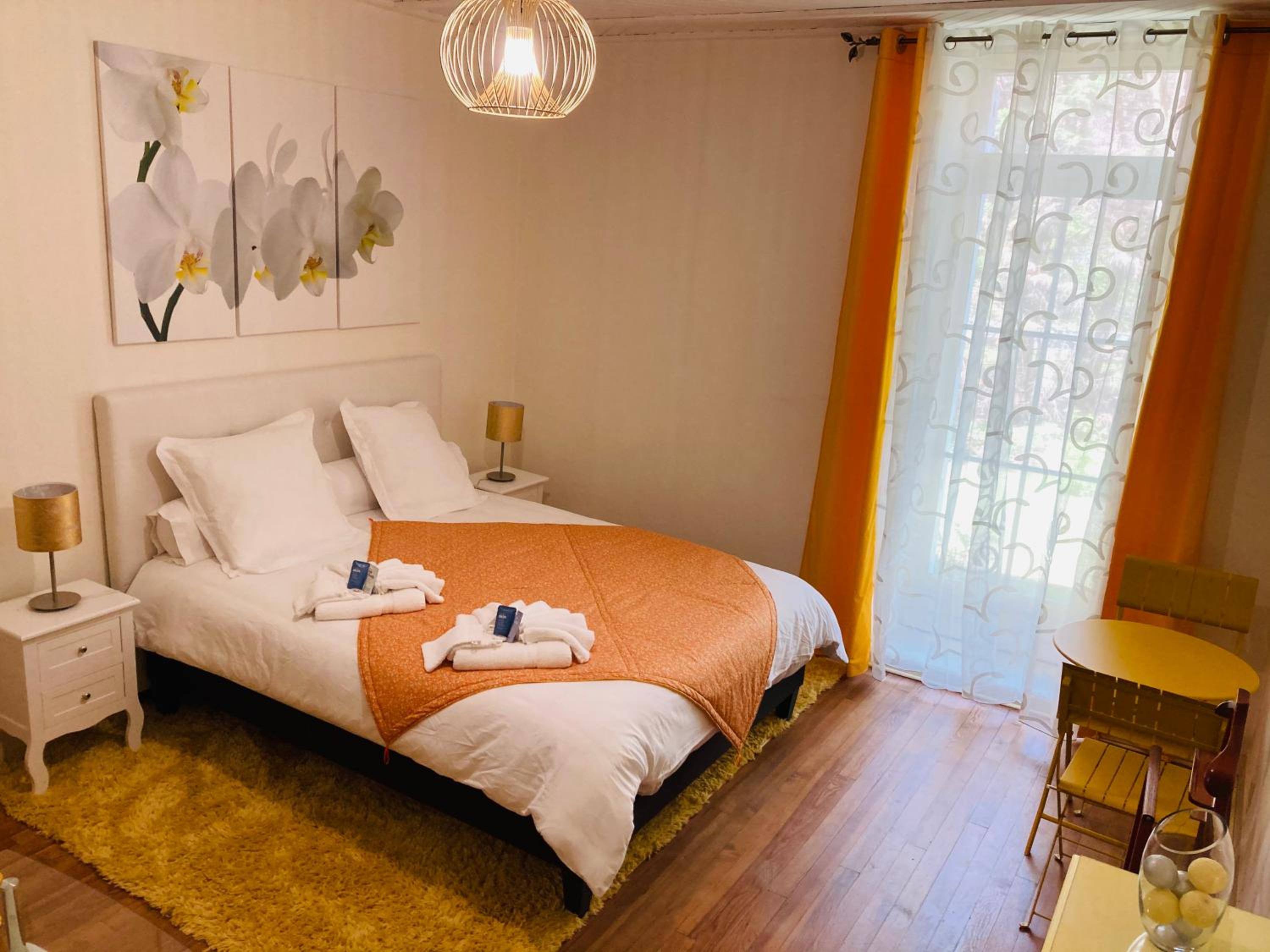 Queen Room with Garden View photo 3