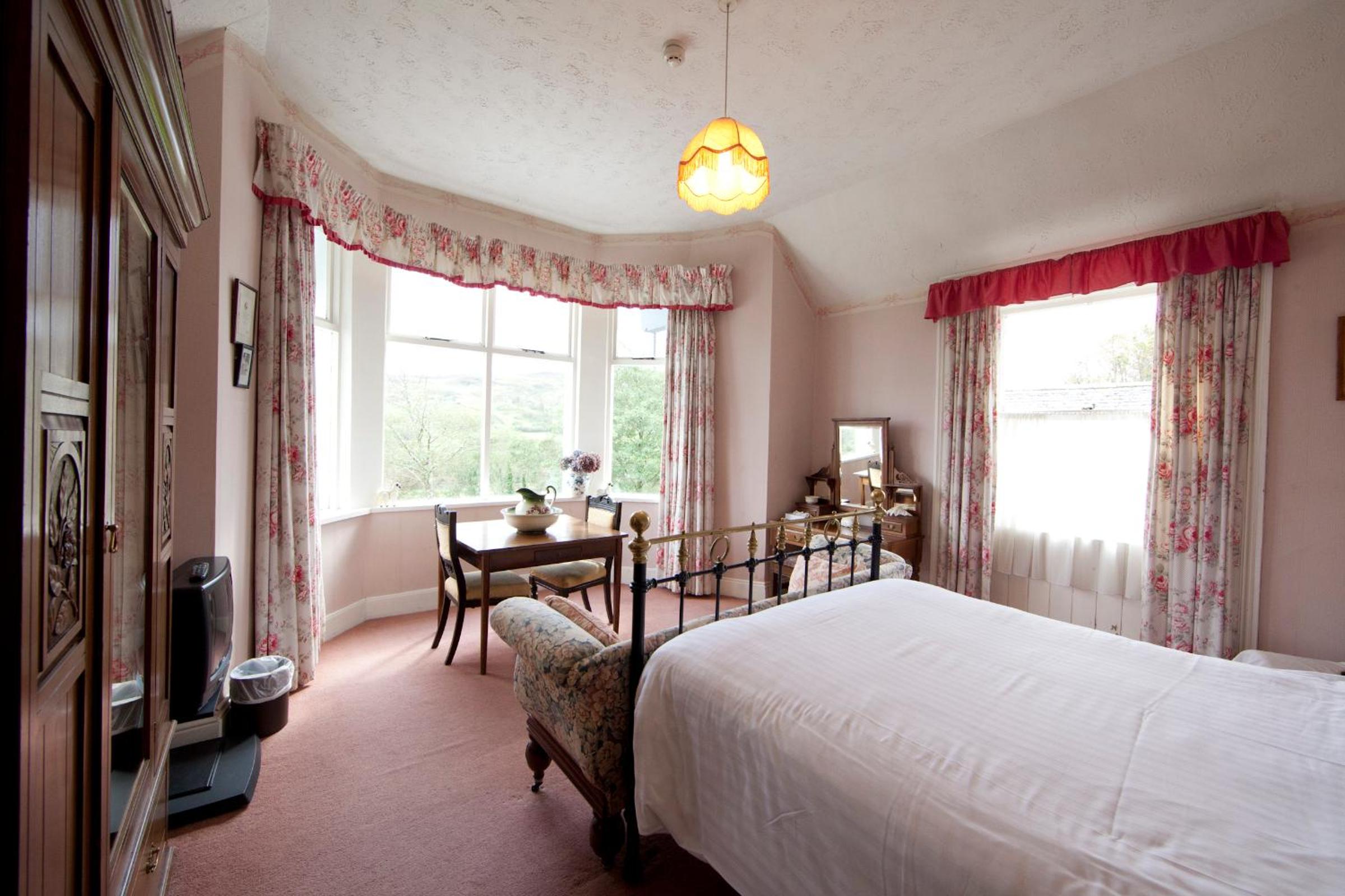Double Room with Mountain View - Photo 1