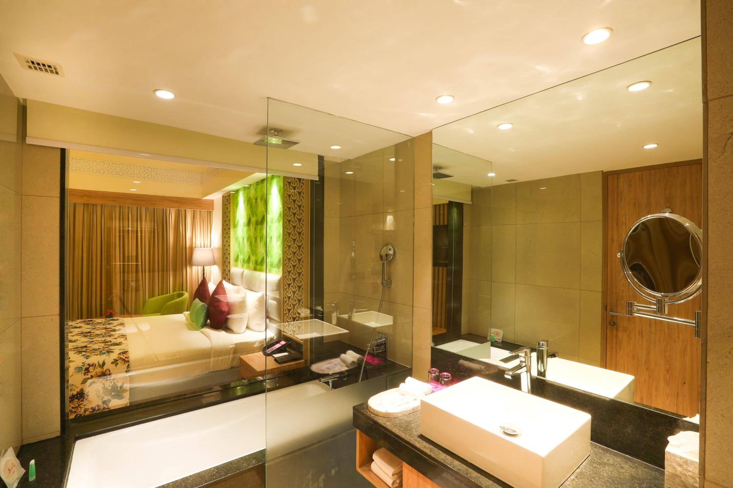 Luxury Suite Luxury Suite