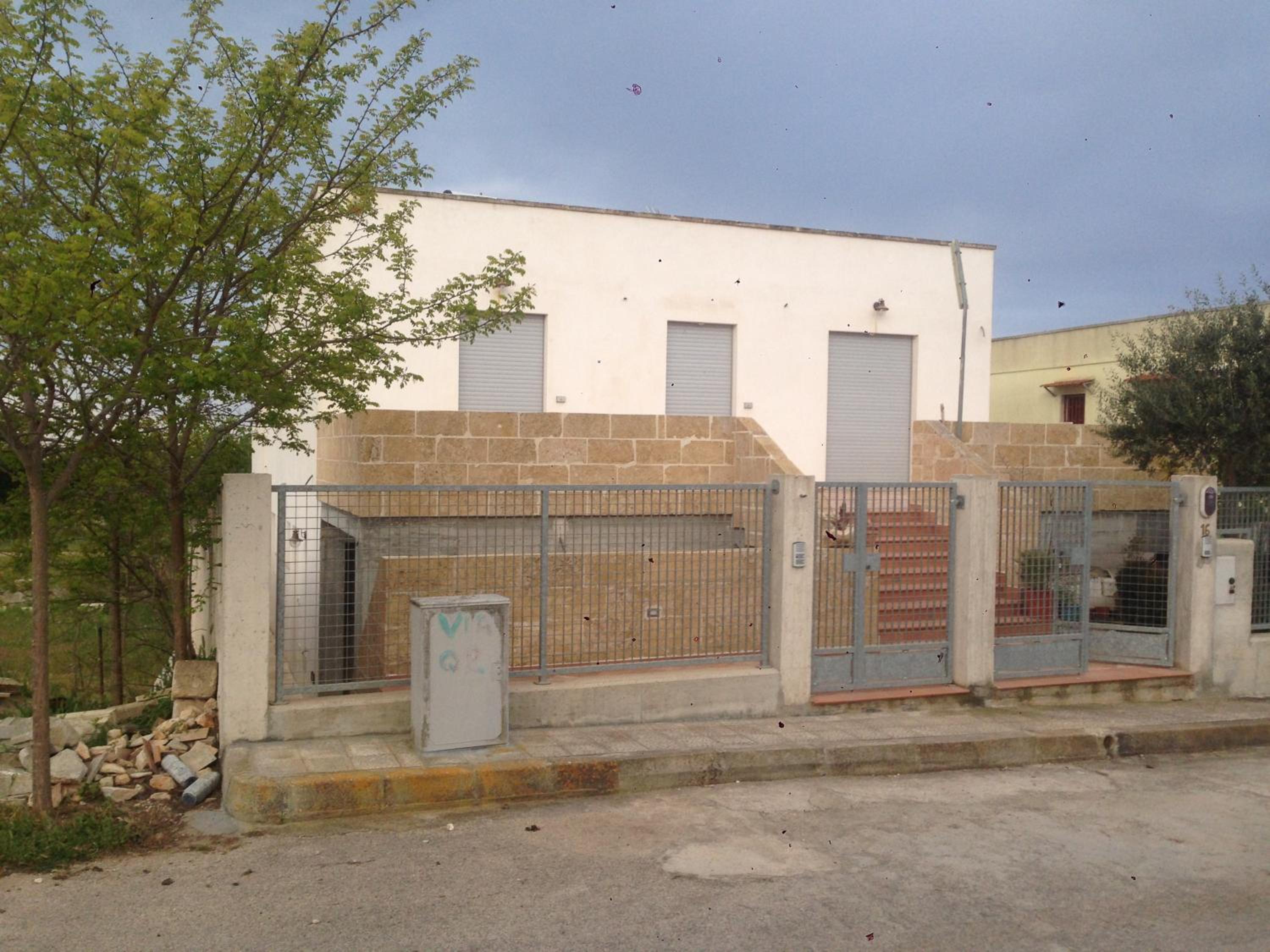 Two-Bedroom House - Photo 15