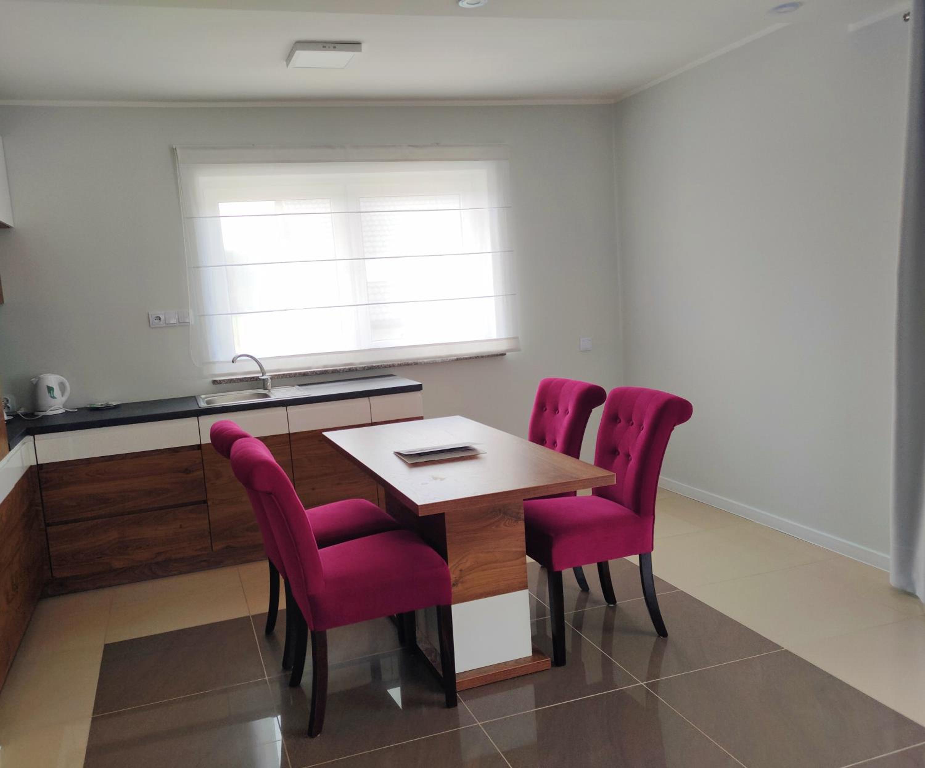 Deluxe One-Bedroom Apartment with Balcony  - Photo 19