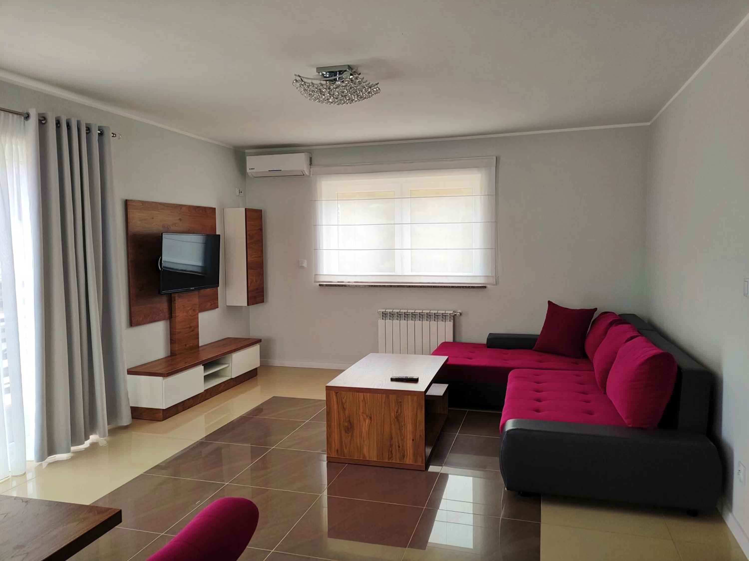 Deluxe One-Bedroom Apartment with Balcony  - Photo 5