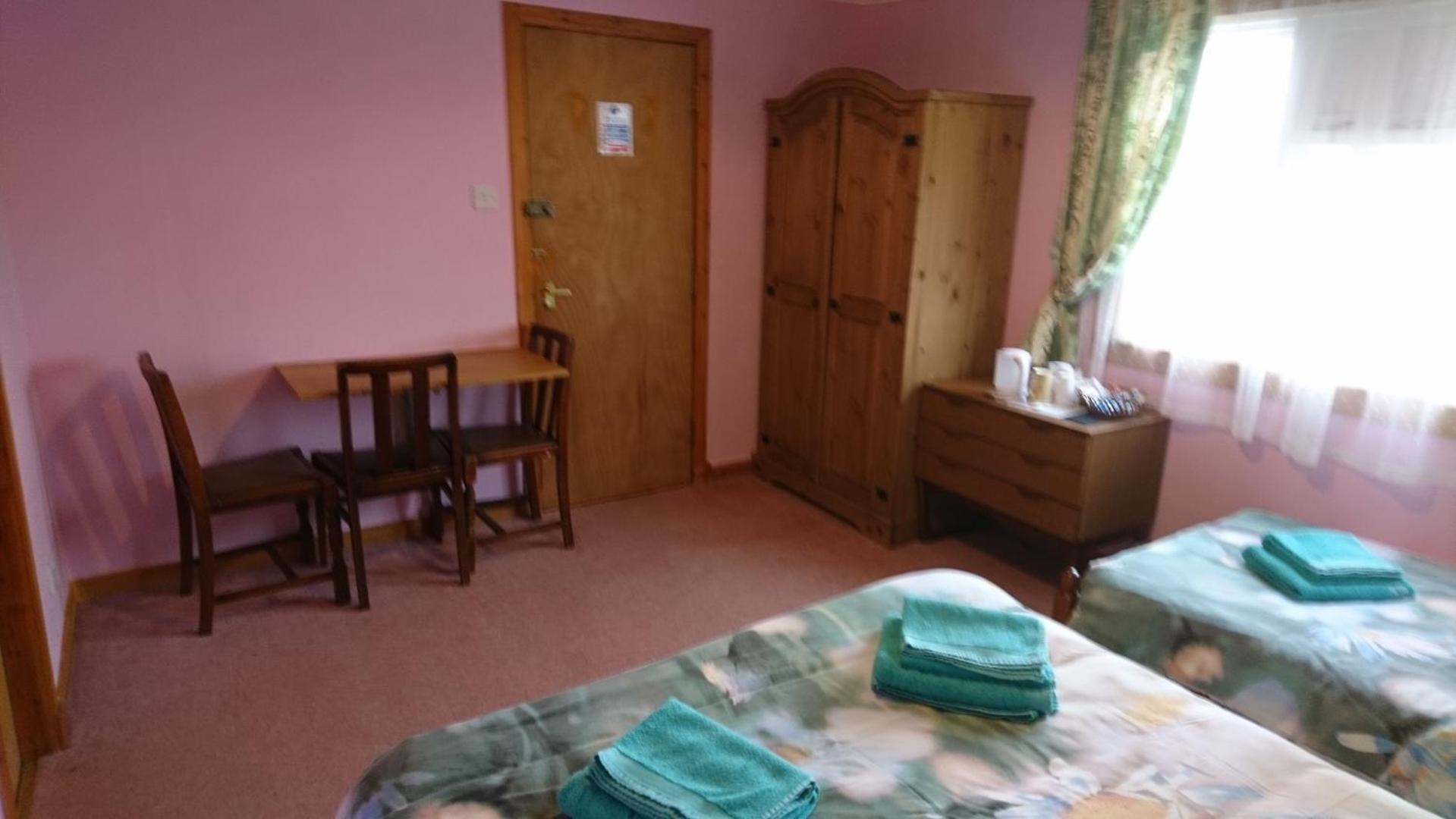 Basic Triple Room