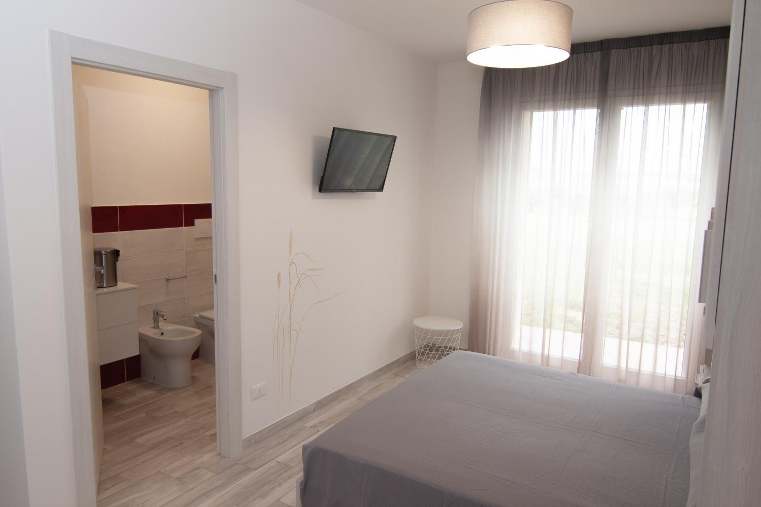 Triple Room with Private Bathroom photo 1