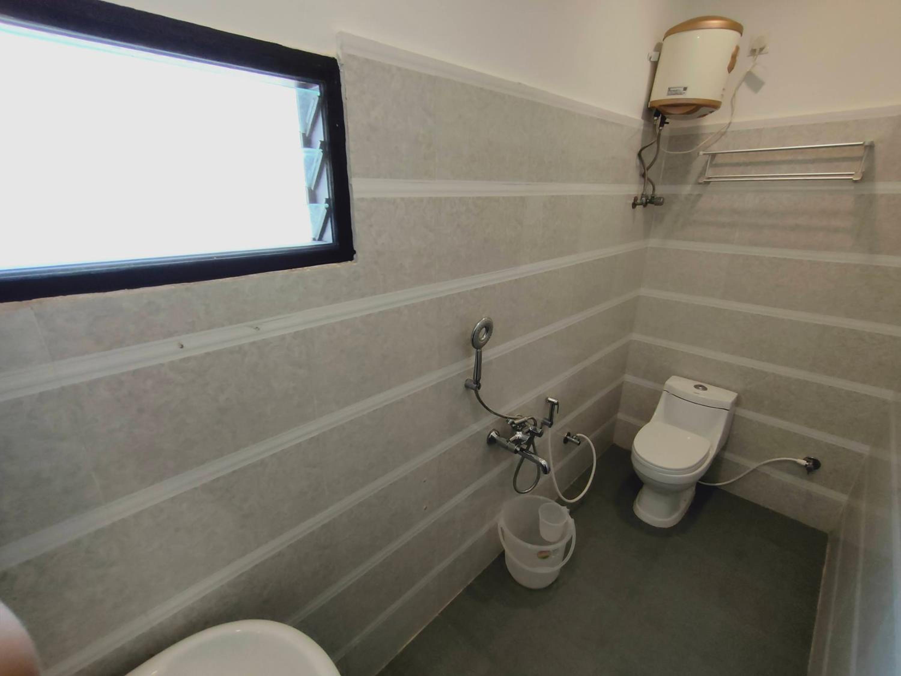Suite - Photo 6