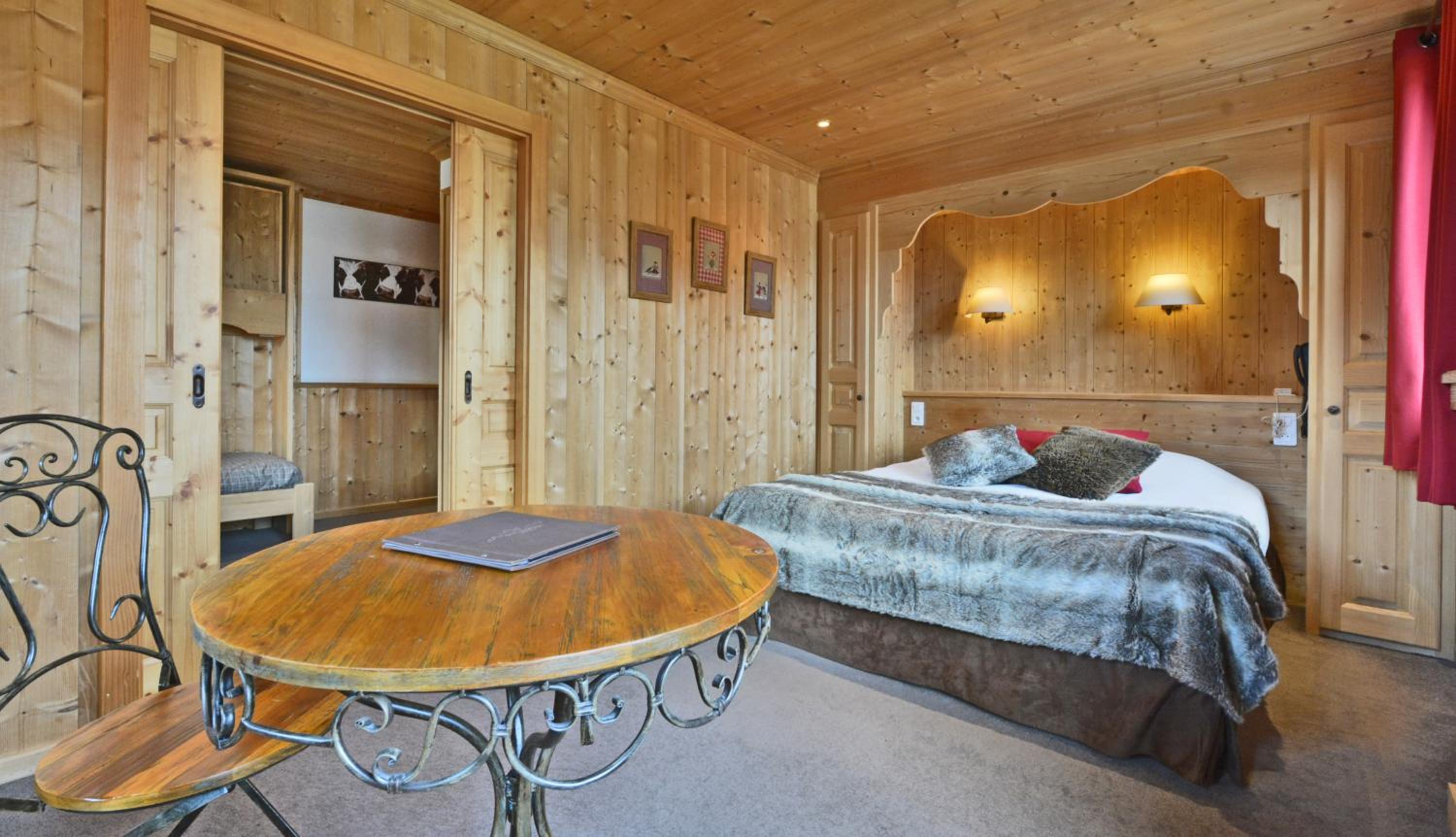 Family Suite with Village View photo 1