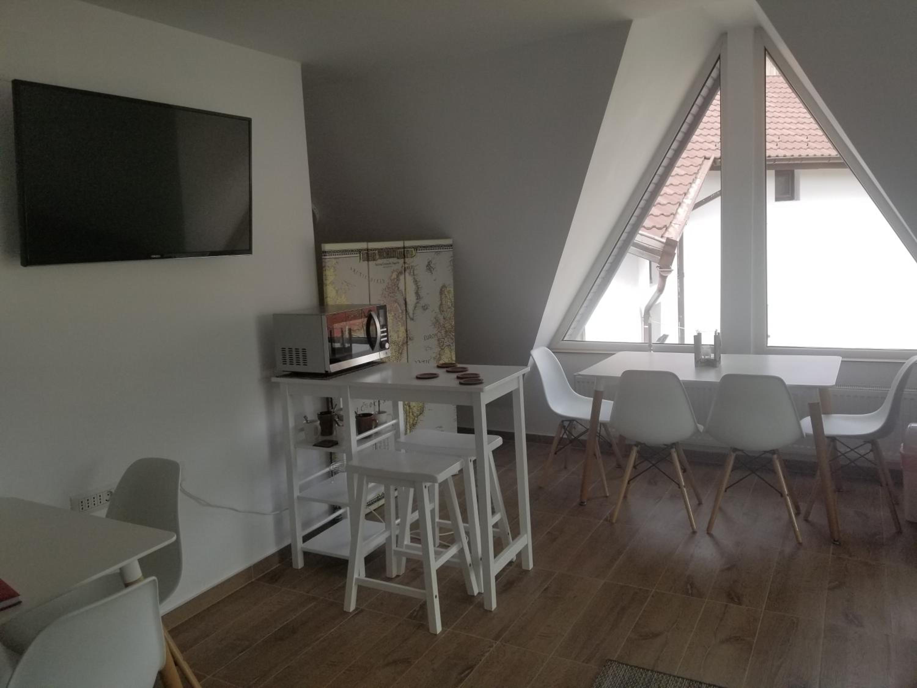 Three-Bedroom Apartment - Photo 33