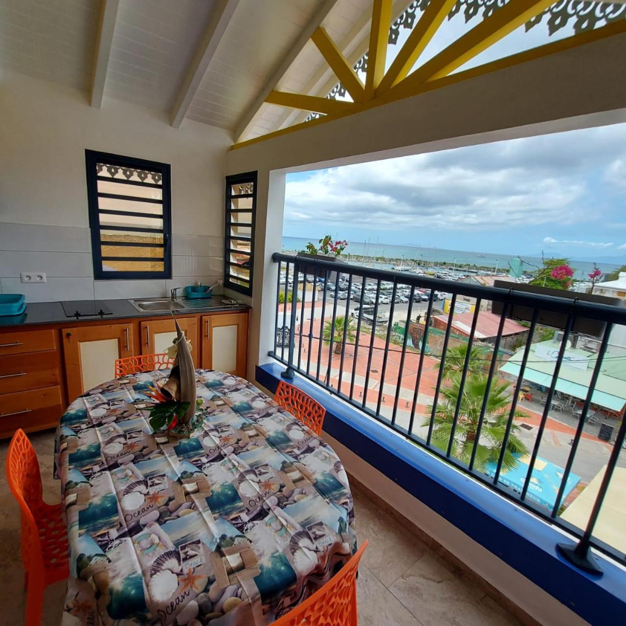 One-Bedroom Apartment - Photo 4