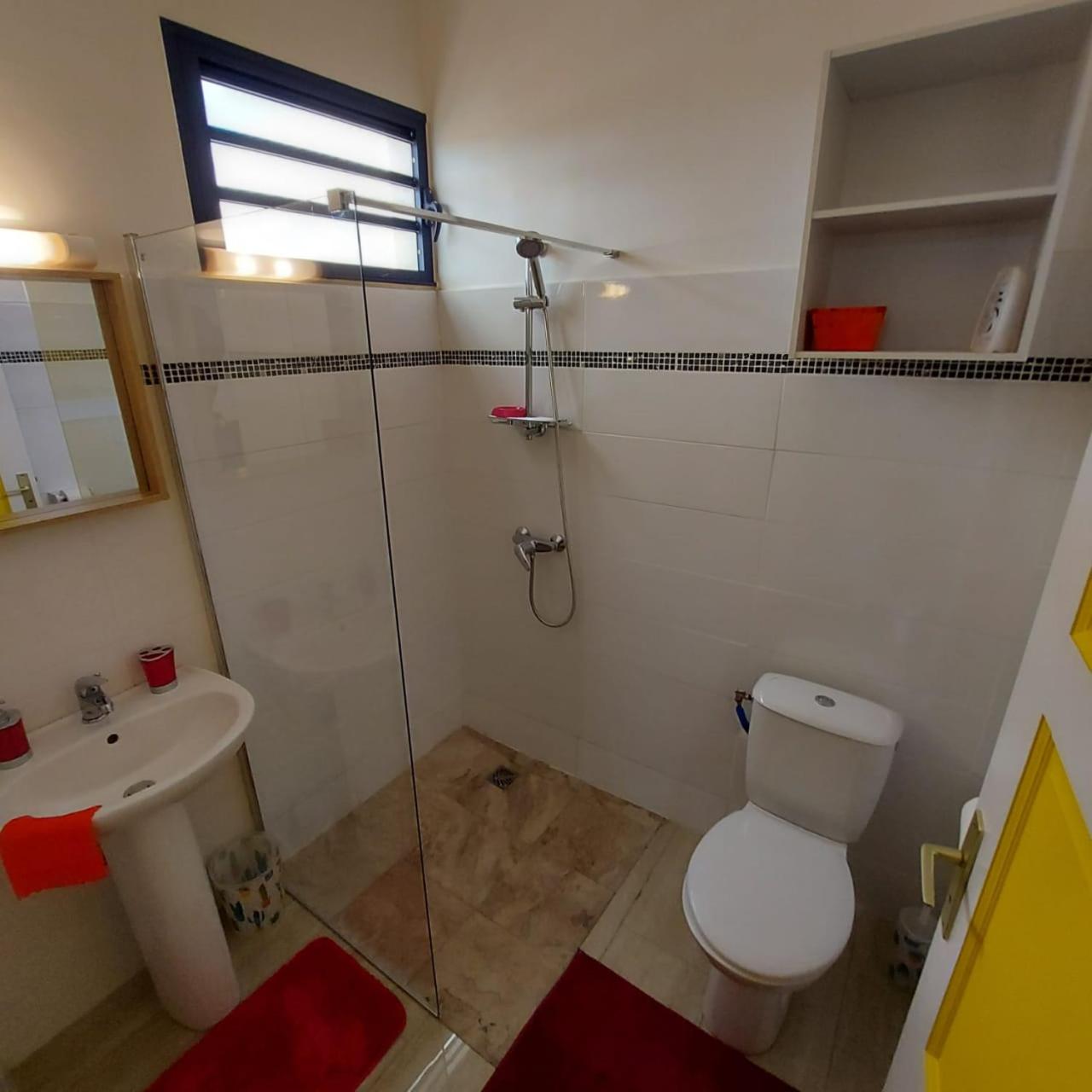 One-Bedroom Apartment - Photo 5