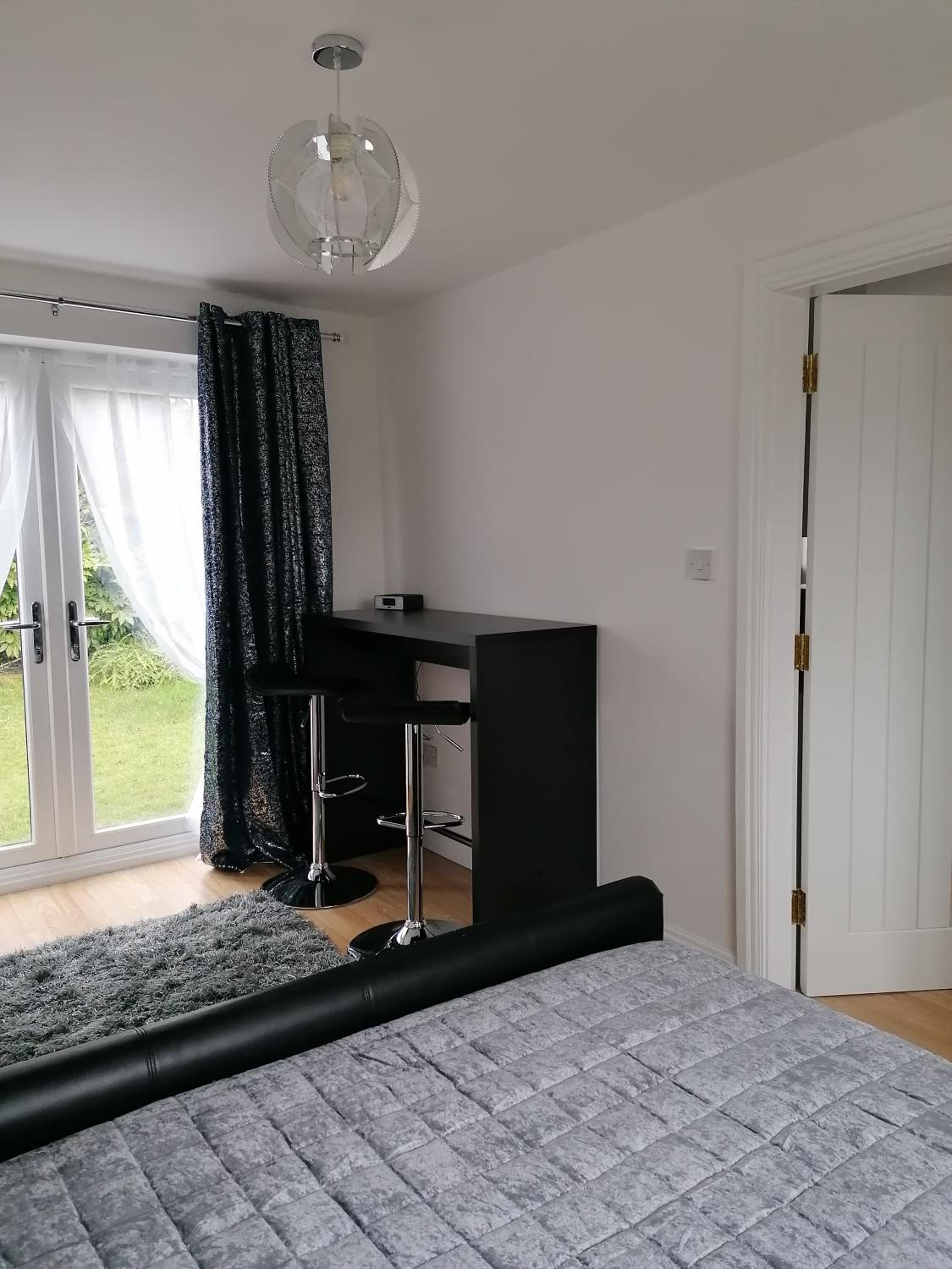 One-Bedroom Apartment - Photo 23