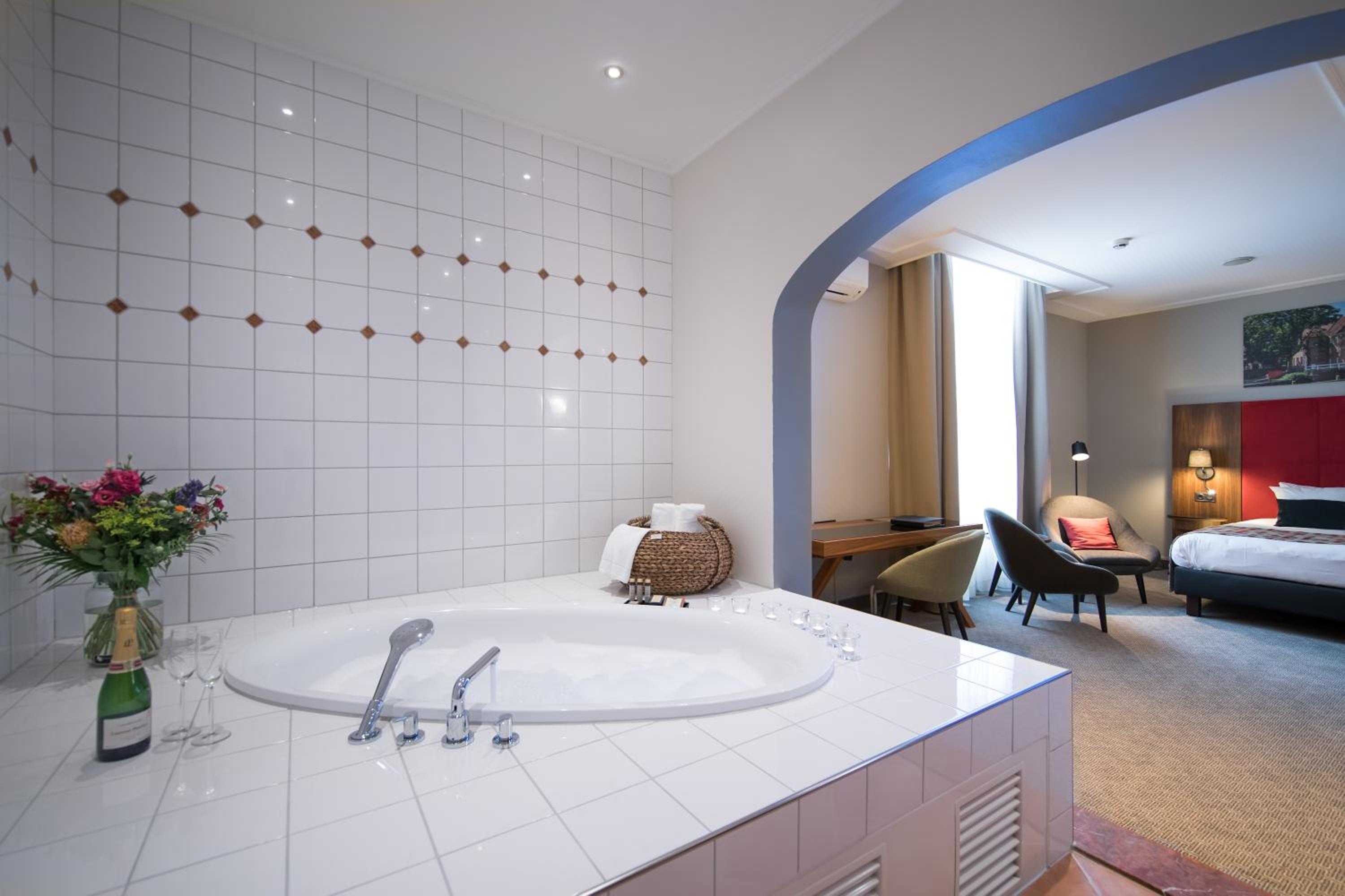 Royal Suite photo 1