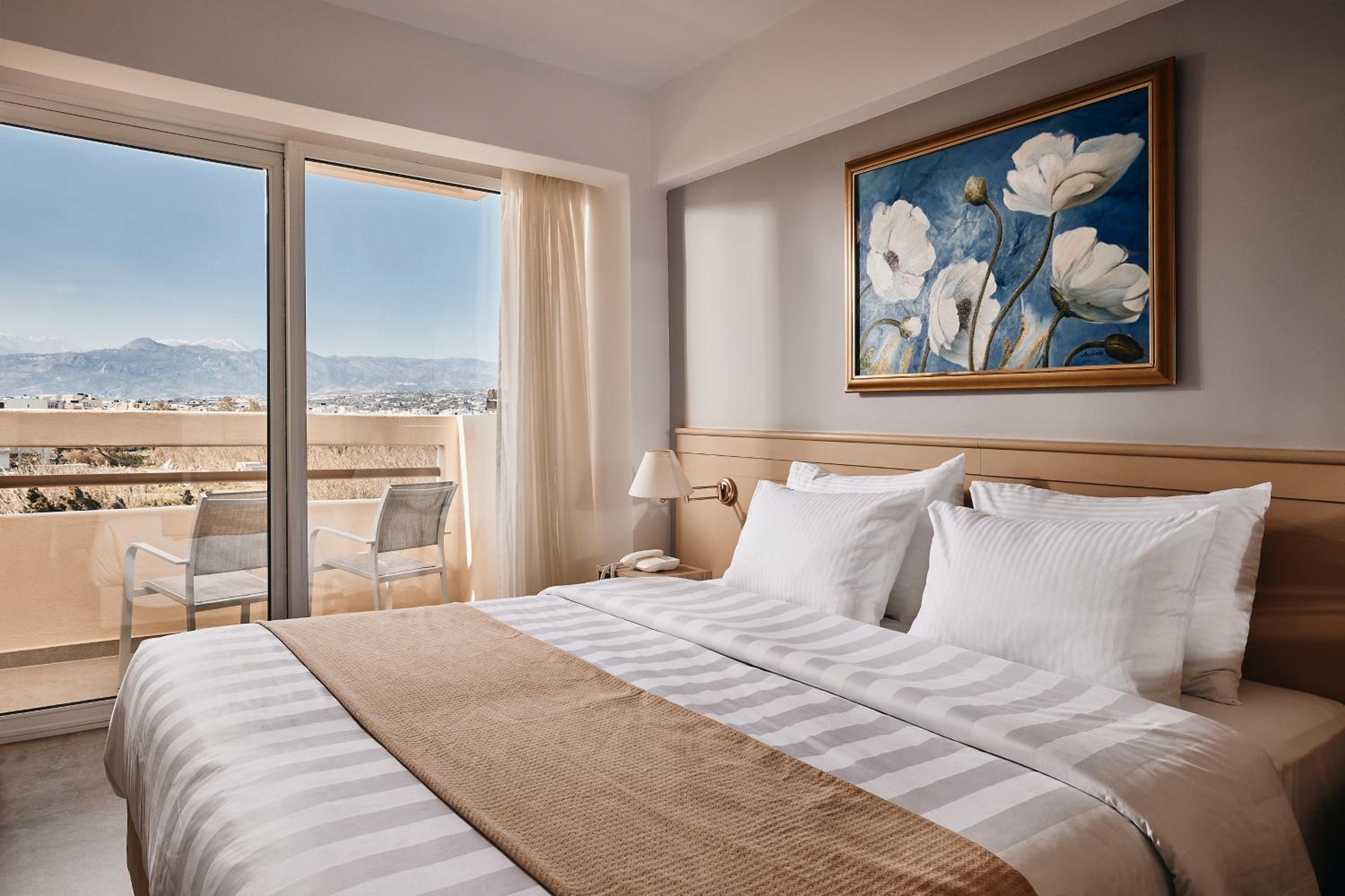 Double Room with Garden View - Photo 2