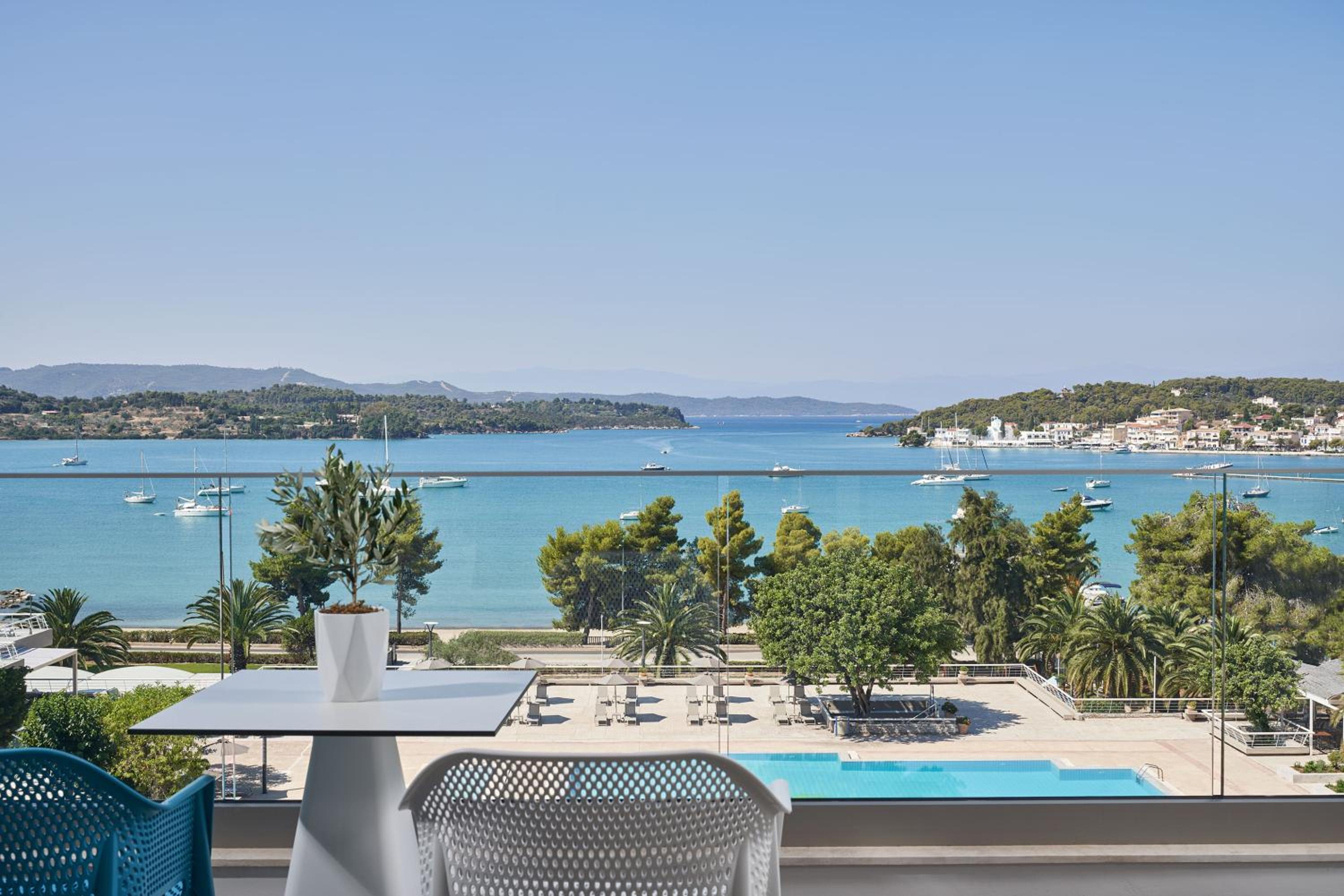Superior Suite with Sea View photo 3