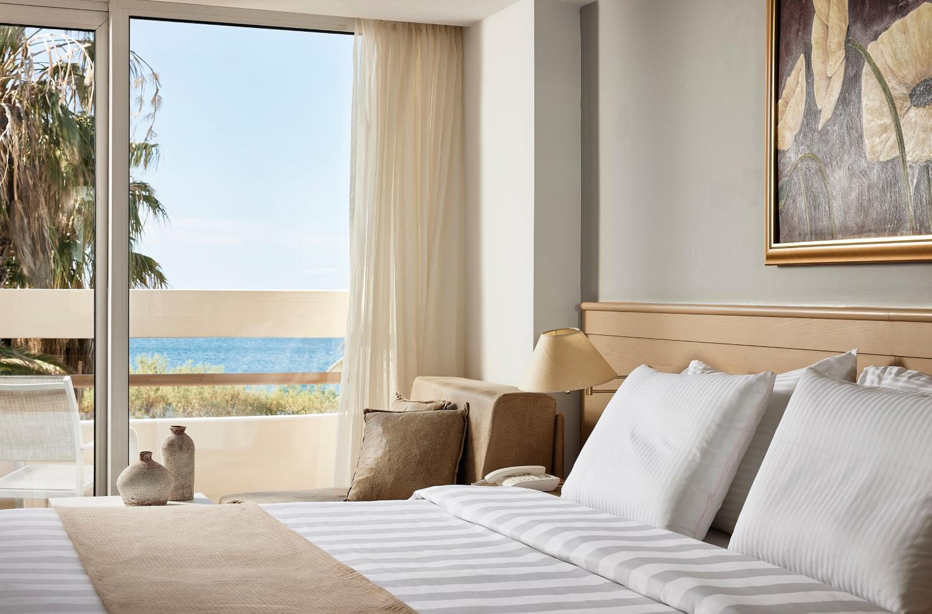 Double Room with Sea View - Photo 1