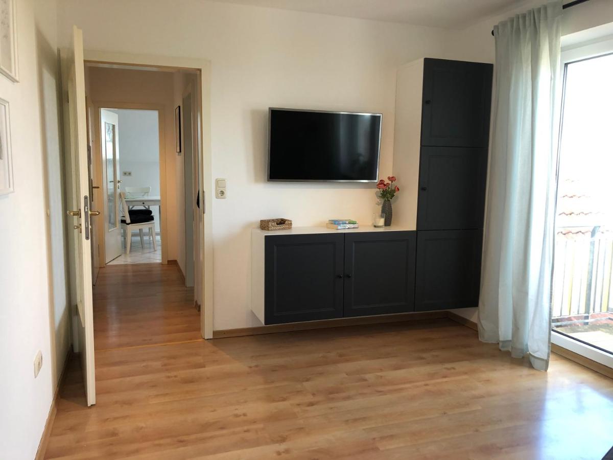 One-Bedroom Apartment photo 3