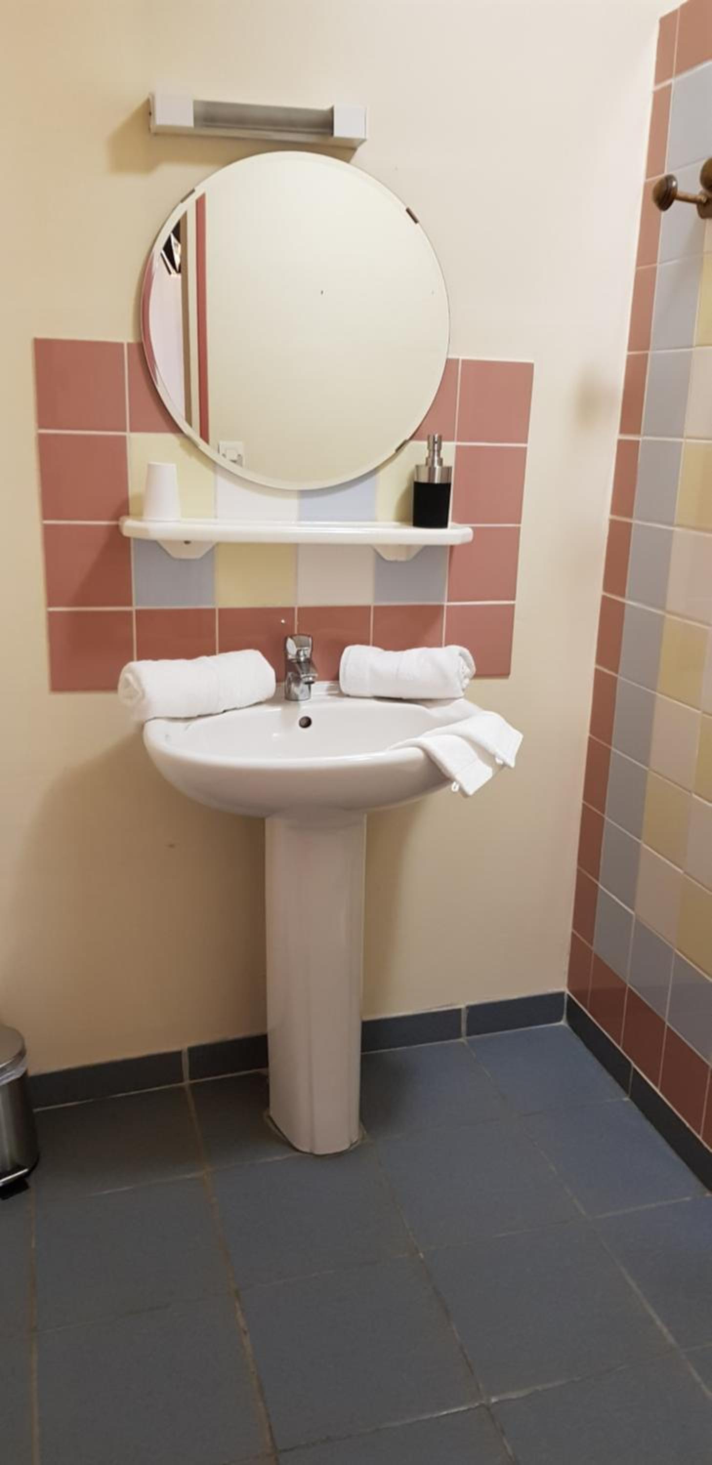 Double Room with Private Bathroom photo 3