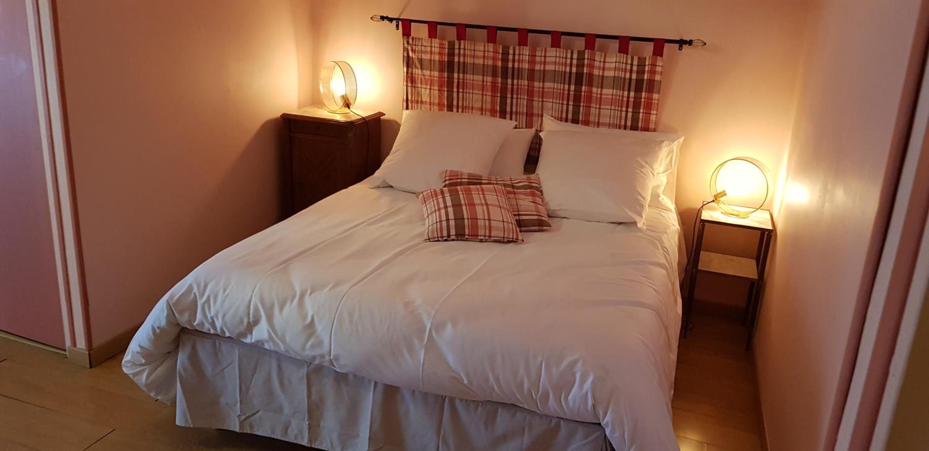 Double Room with Private Bathroom photo 2