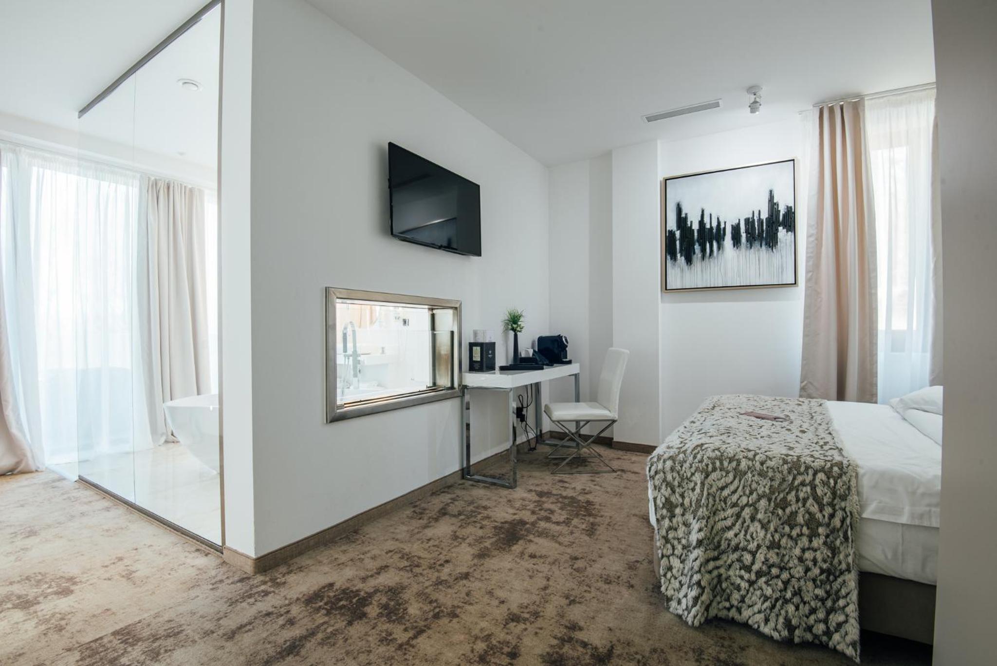 Deluxe Double Room photo 1