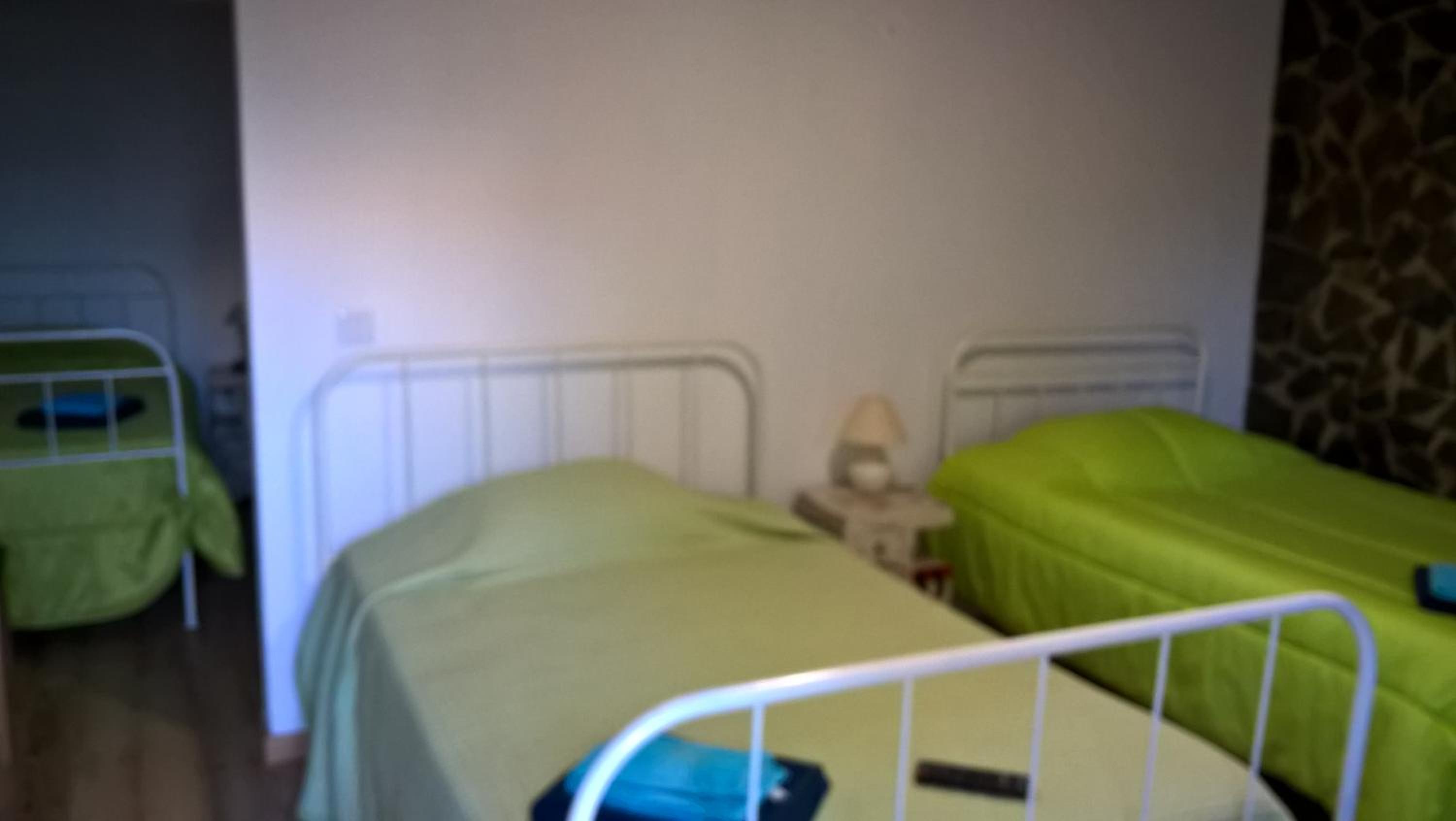Triple Room with Private Bathroom - Photo 18