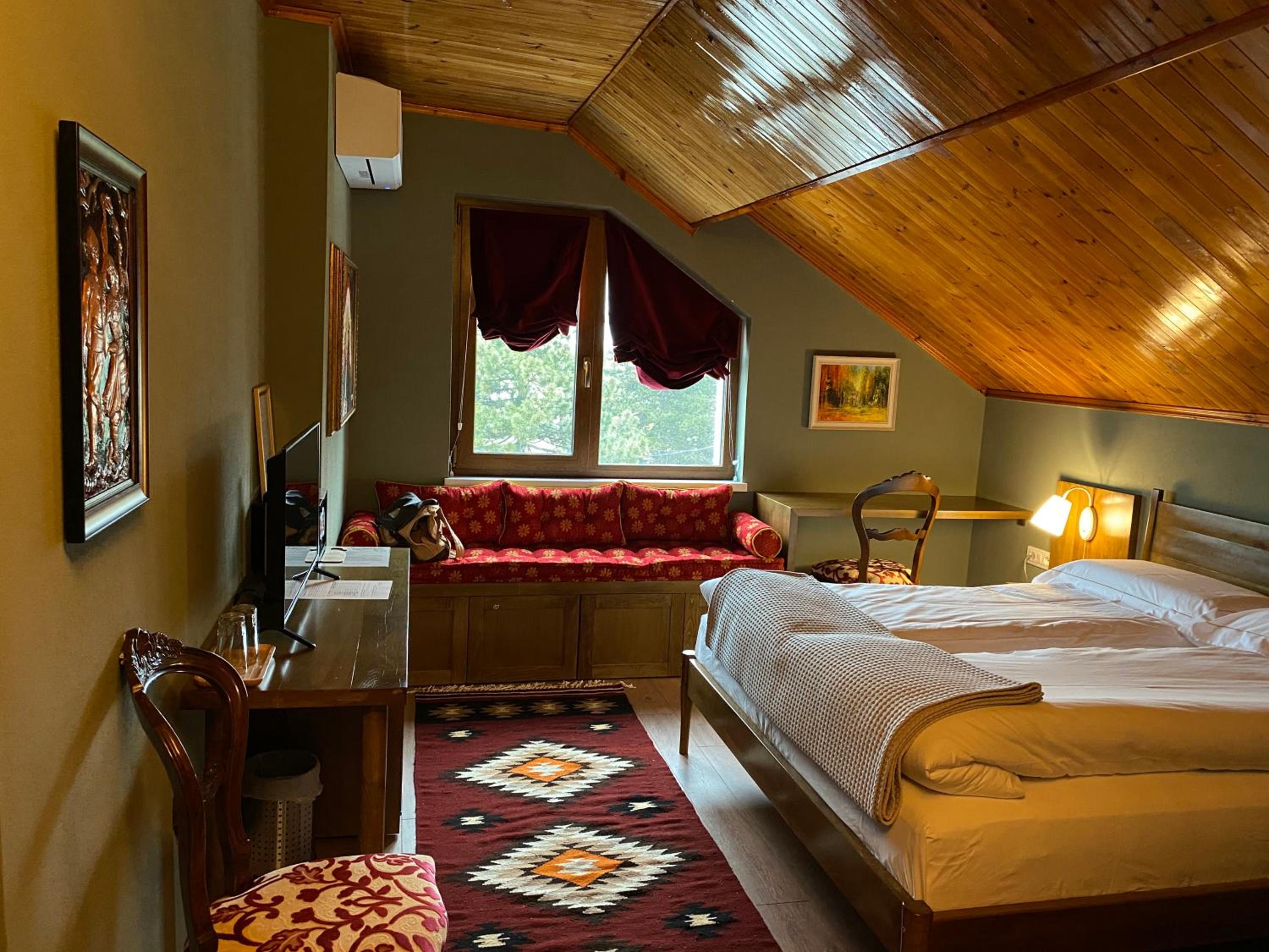 Deluxe Double Room photo 3