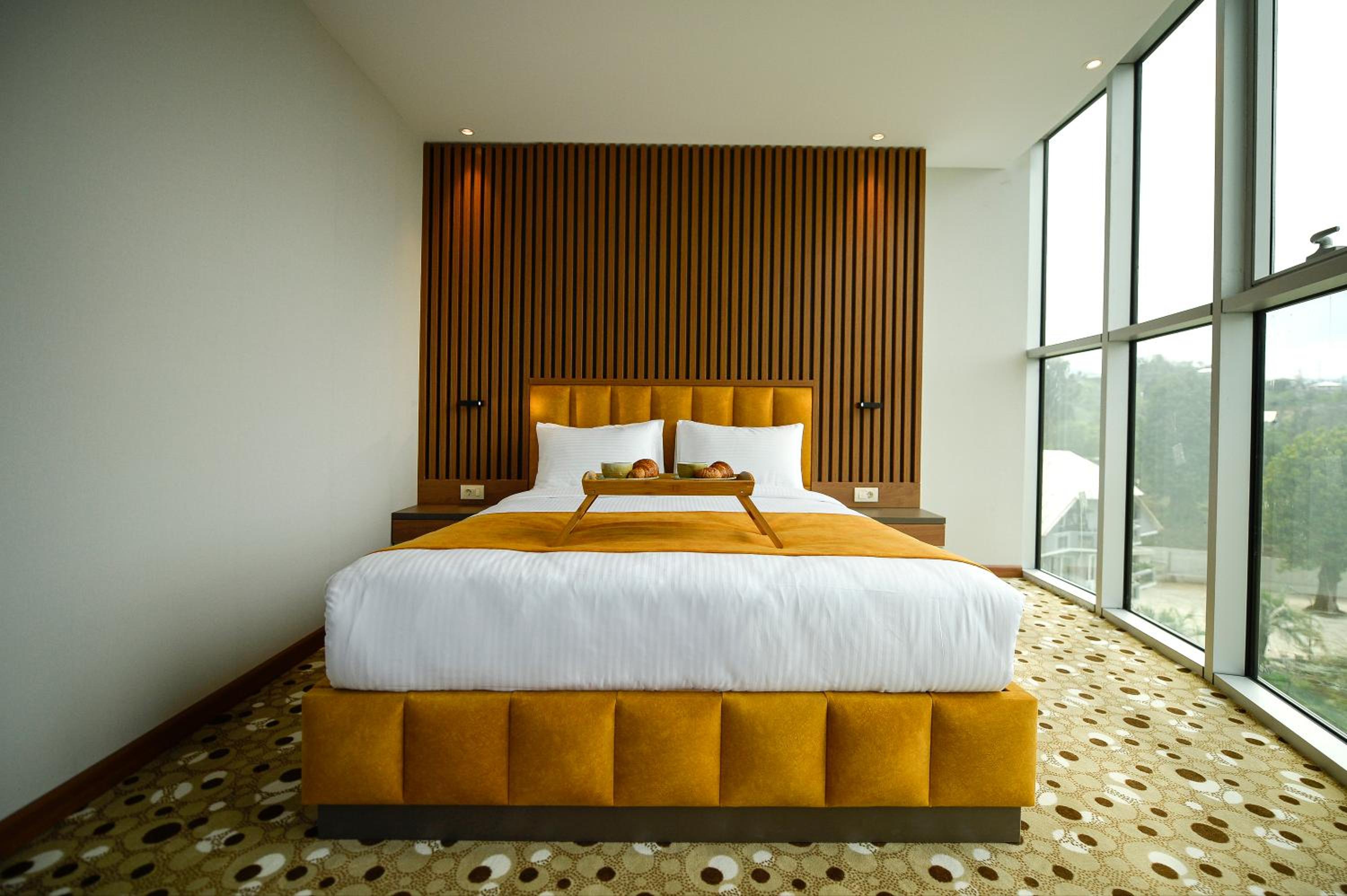 Deluxe Double Room with Balcony and Sea View - Photo 14