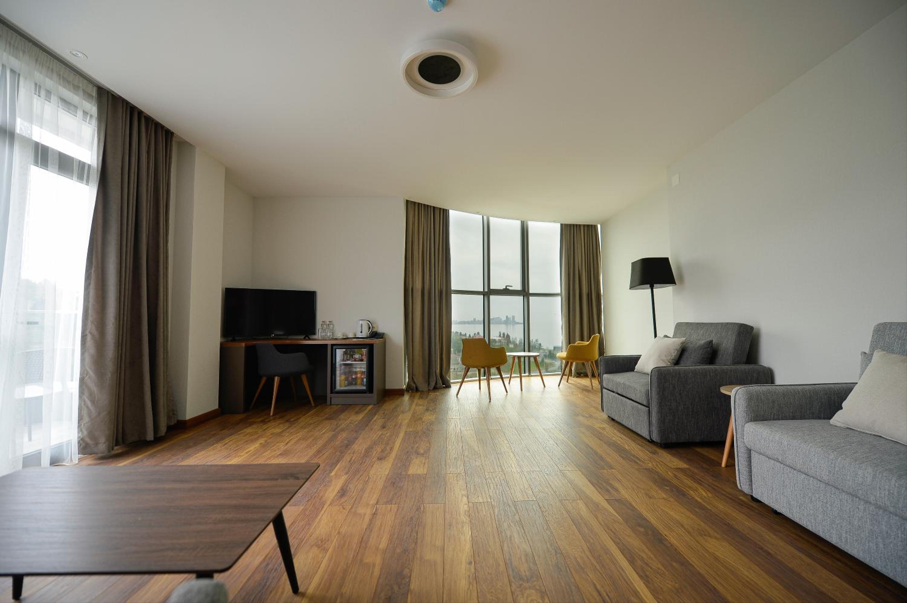 Suite with Sea View - Photo 6