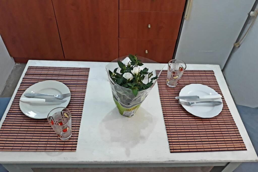 One-Bedroom House - Photo 16