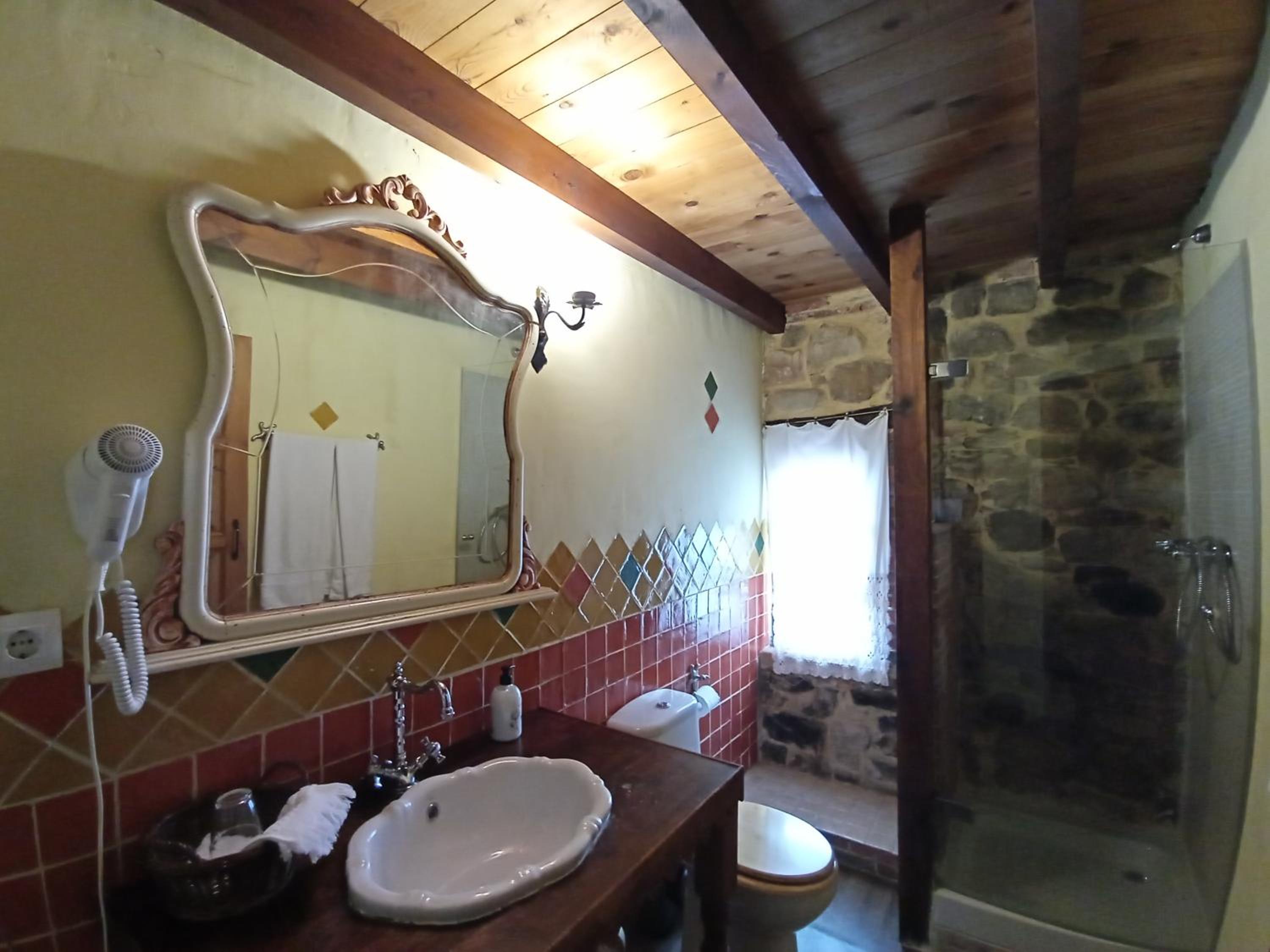 Family Room with Bathroom photo 2