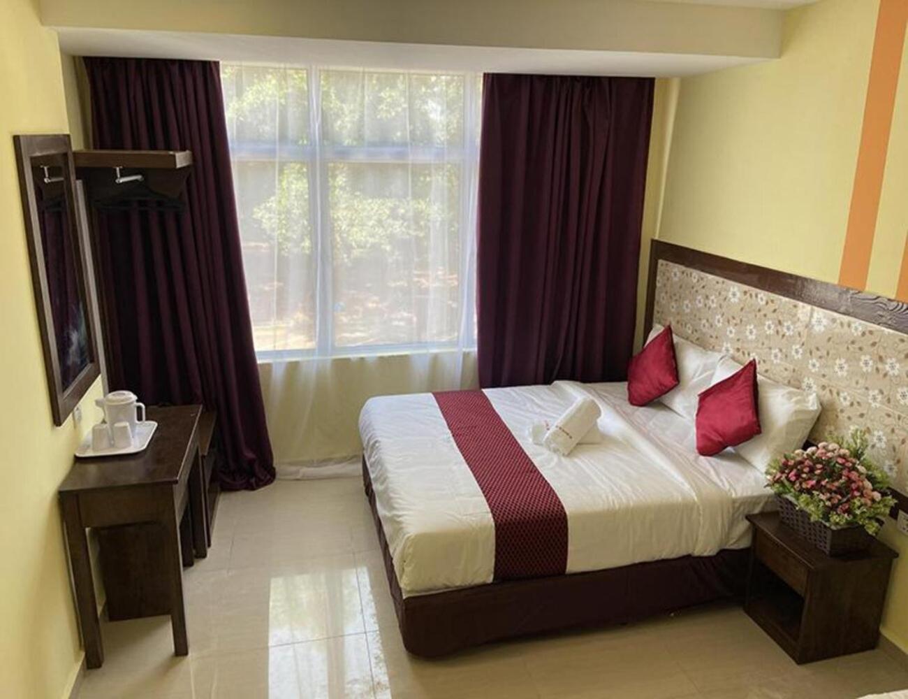 Deluxe Room - Photo 4