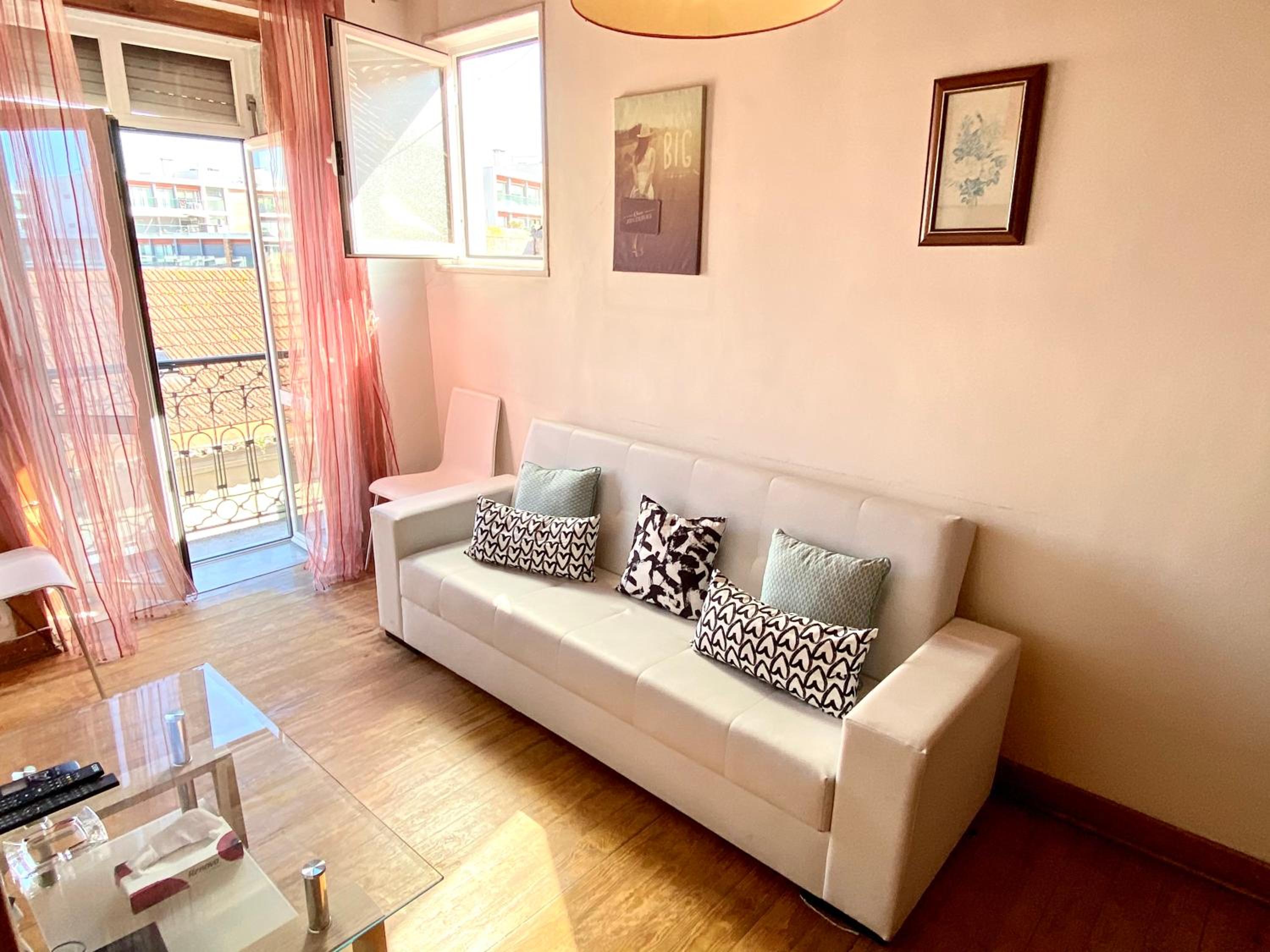 Three-Bedroom Apartment - Photo 56
