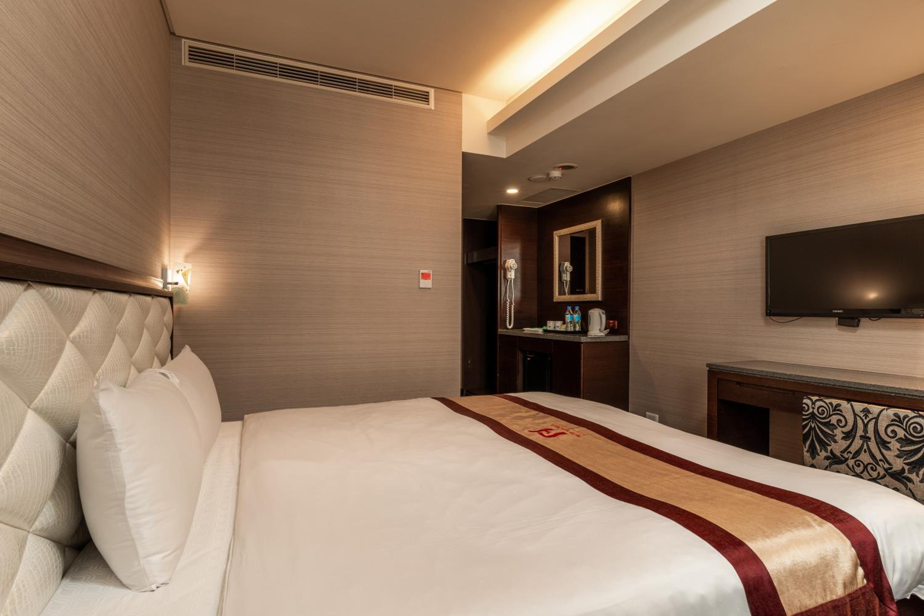Deluxe Double Room photo 2